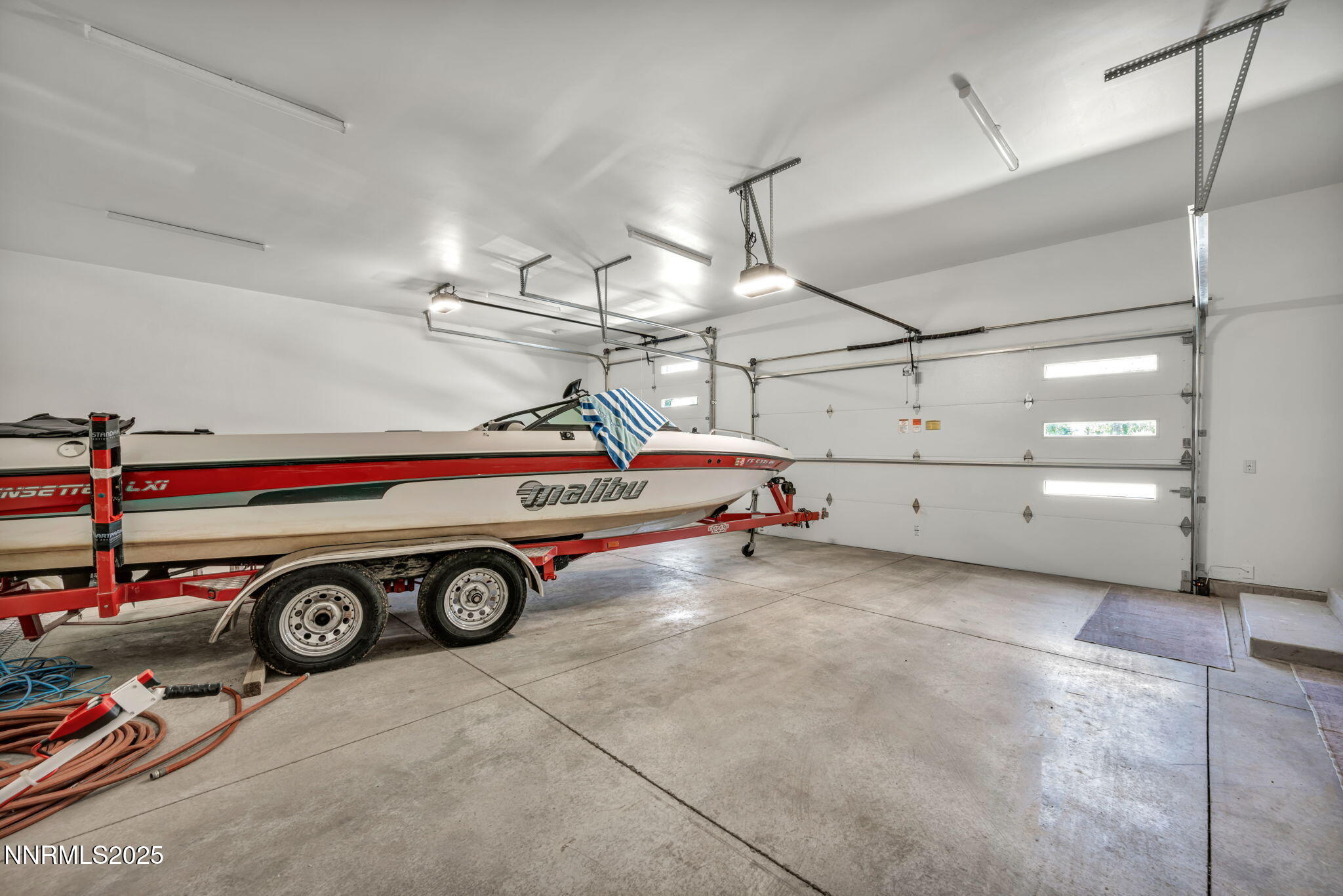 83-web-or-mls-1971-comstock-dr