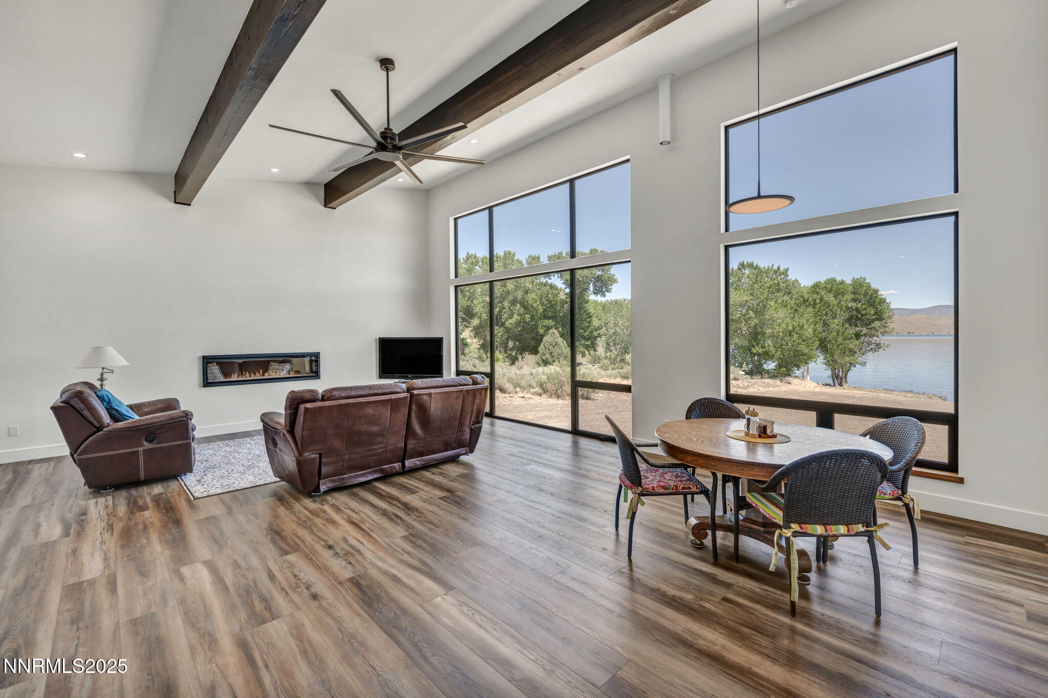 51-web-or-mls-1971-comstock-dr