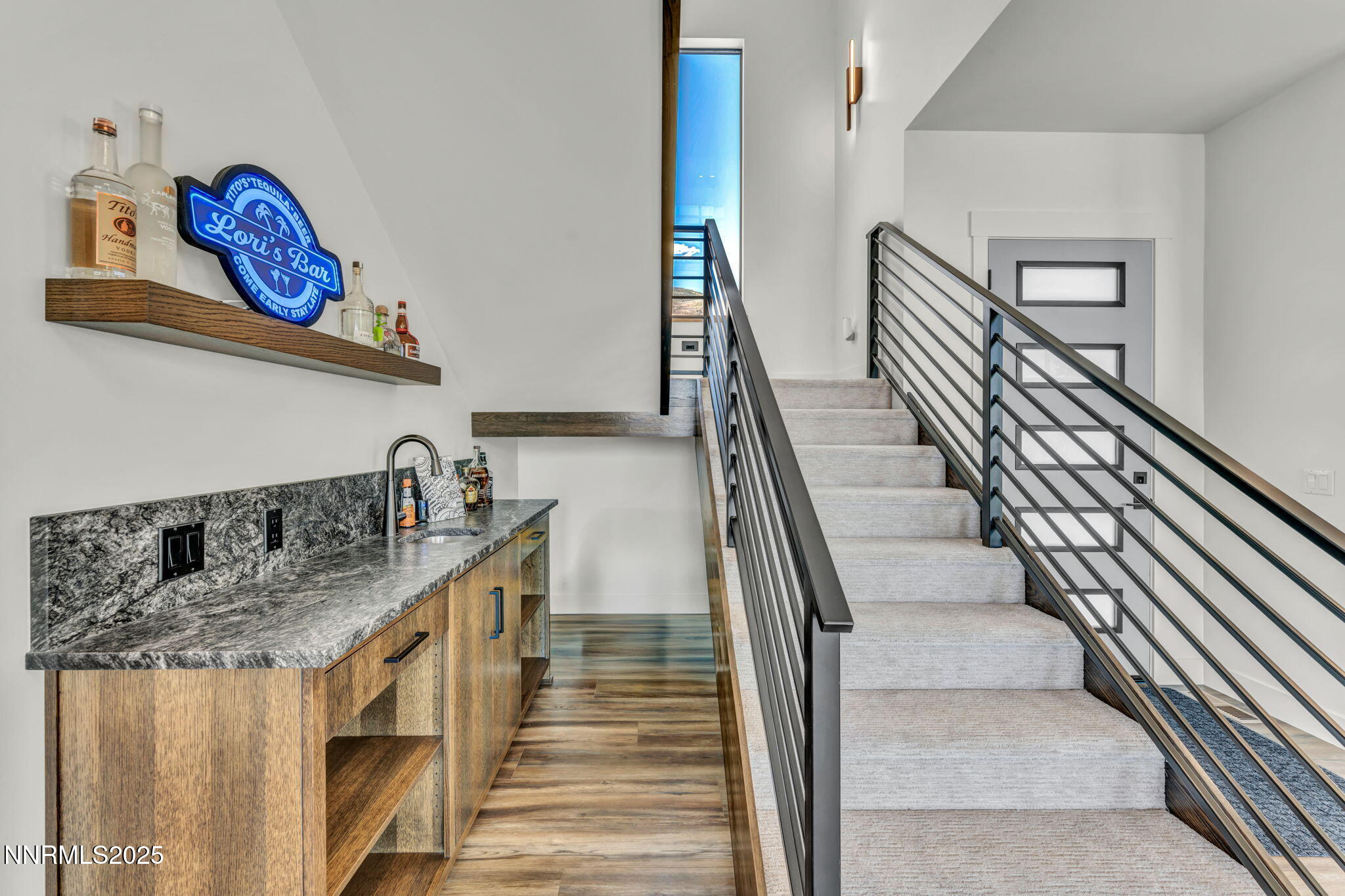 55-web-or-mls-1971-comstock-dr