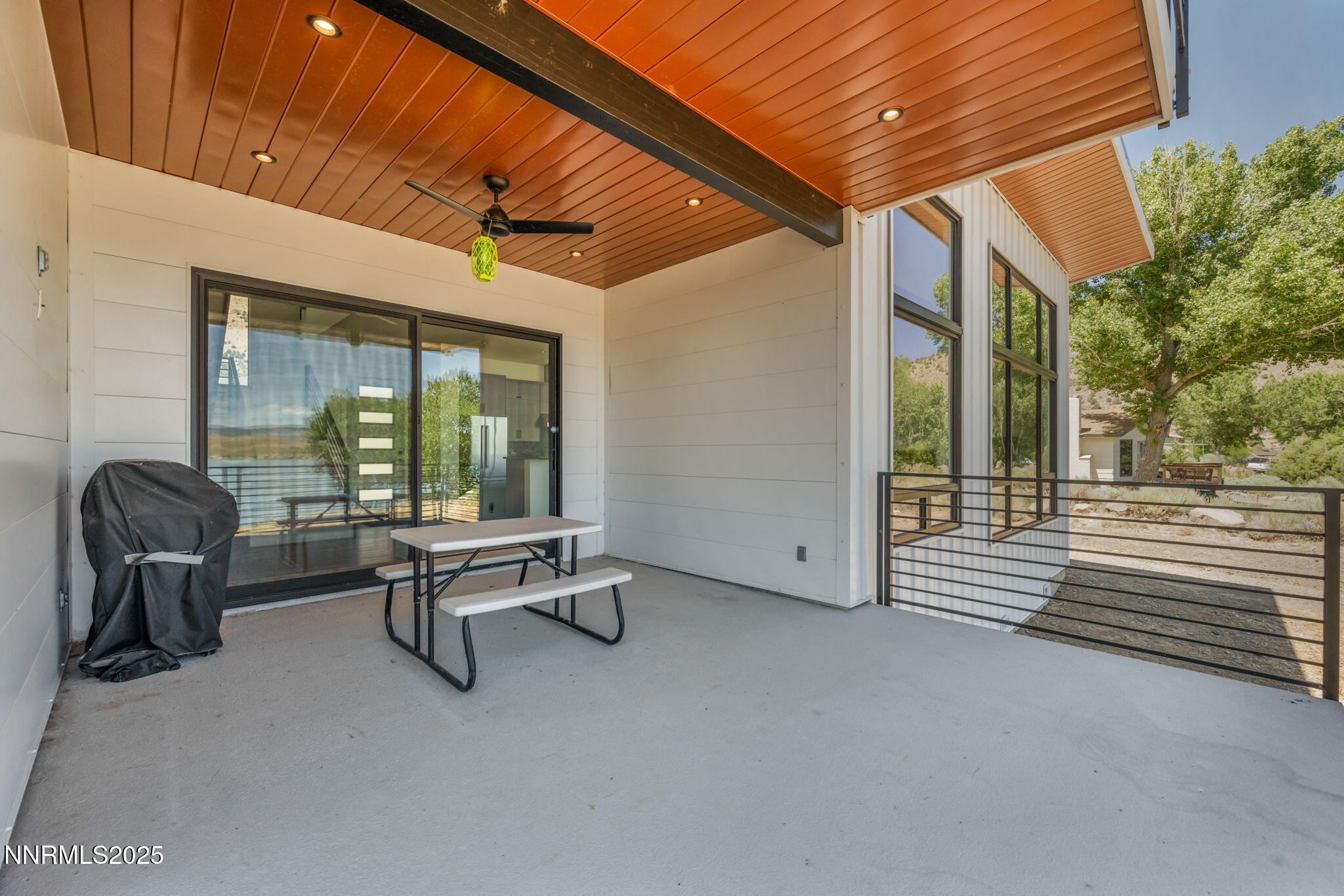 13-web-or-mls-1971-comstock-dr