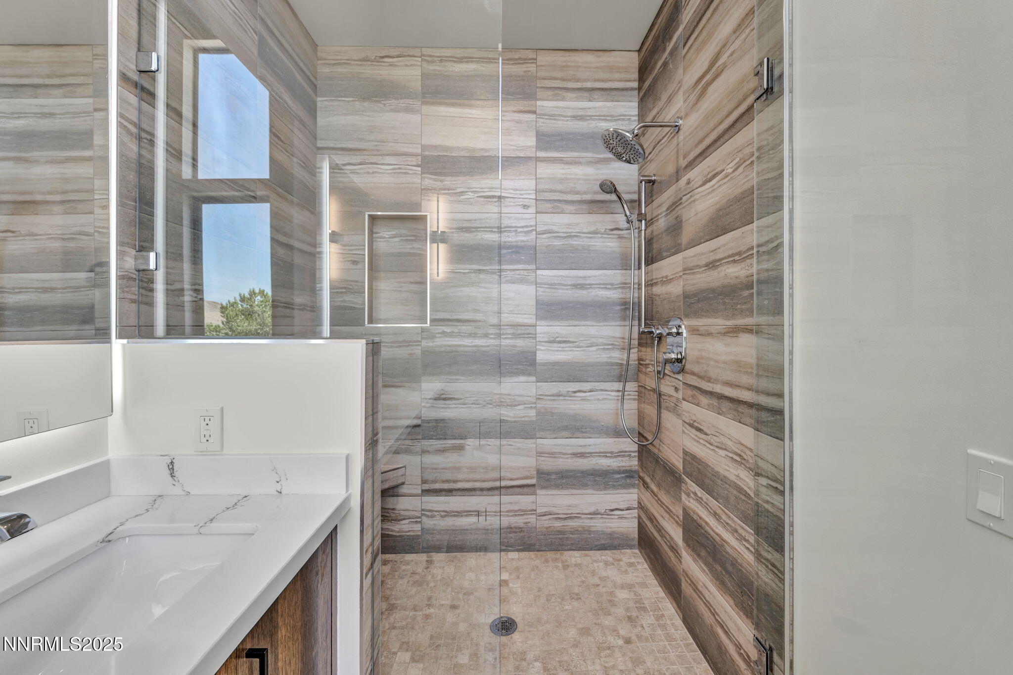 81-web-or-mls-1971-comstock-dr