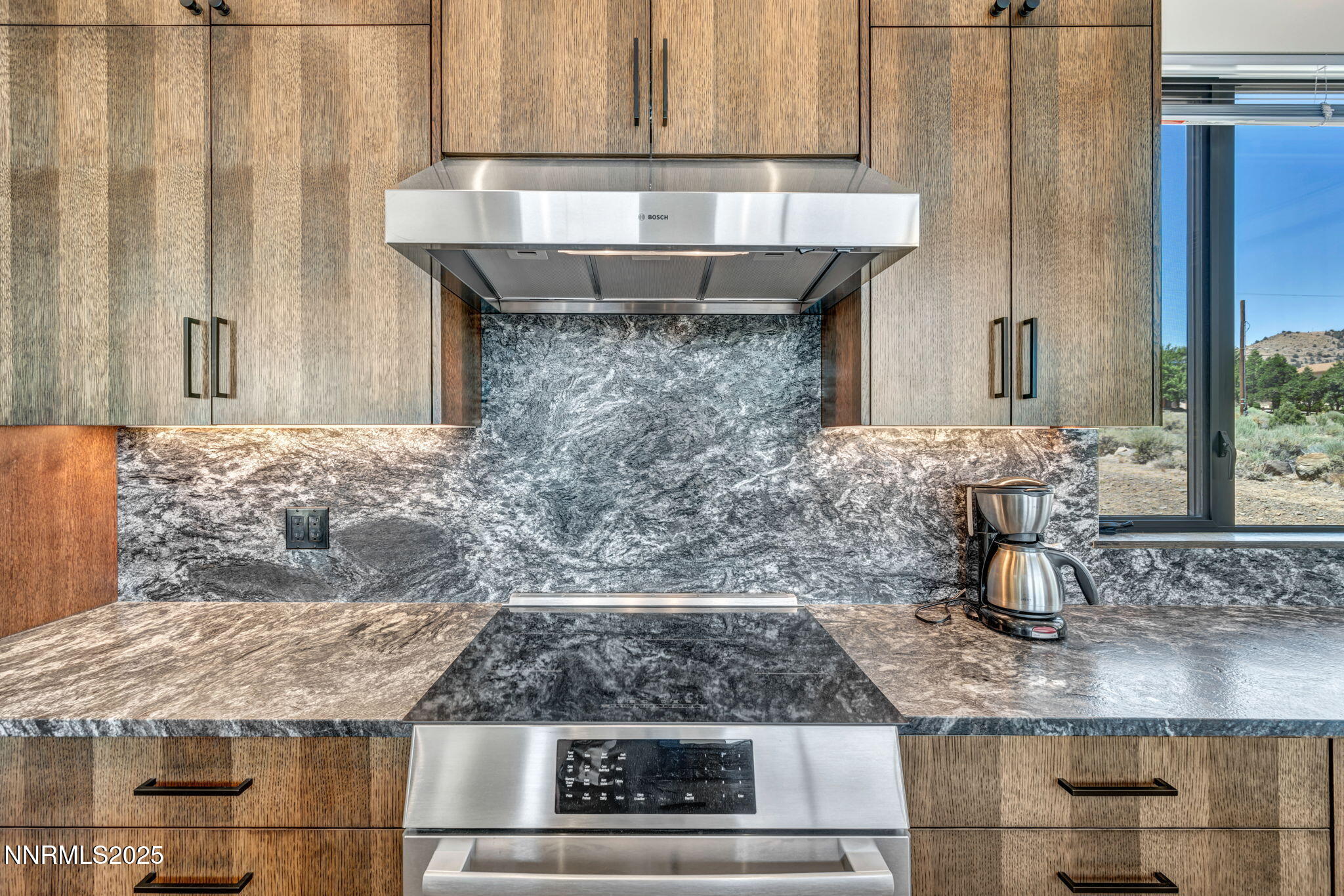 41-web-or-mls-1971-comstock-dr