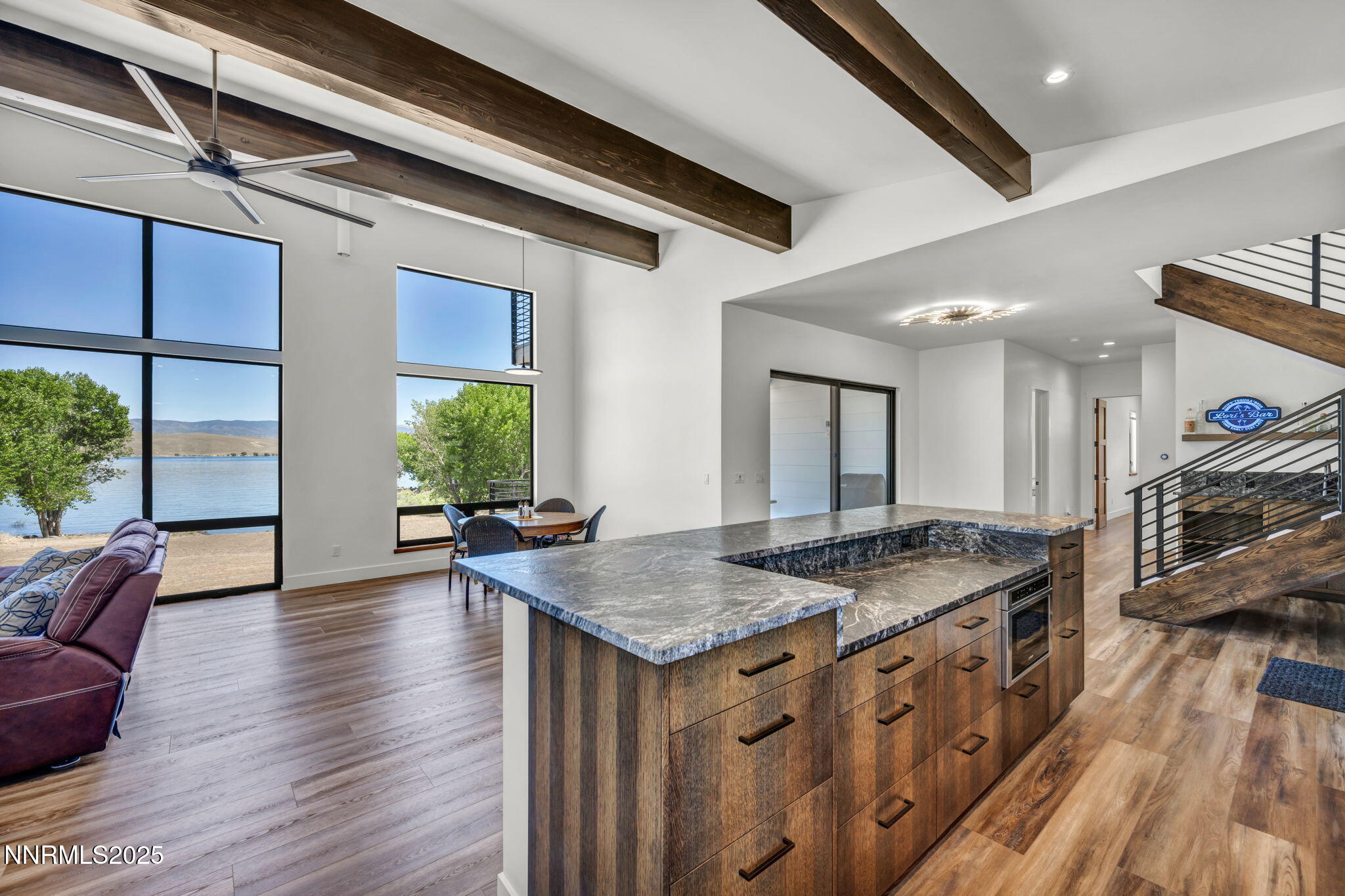 43-web-or-mls-1971-comstock-dr