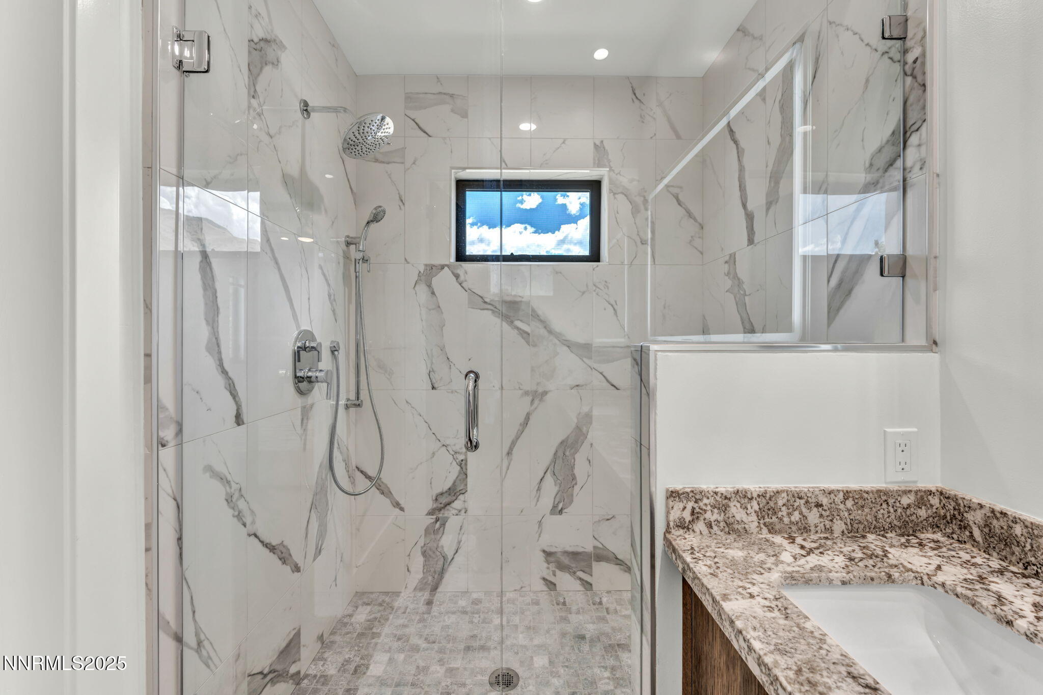 71-web-or-mls-1971-comstock-dr