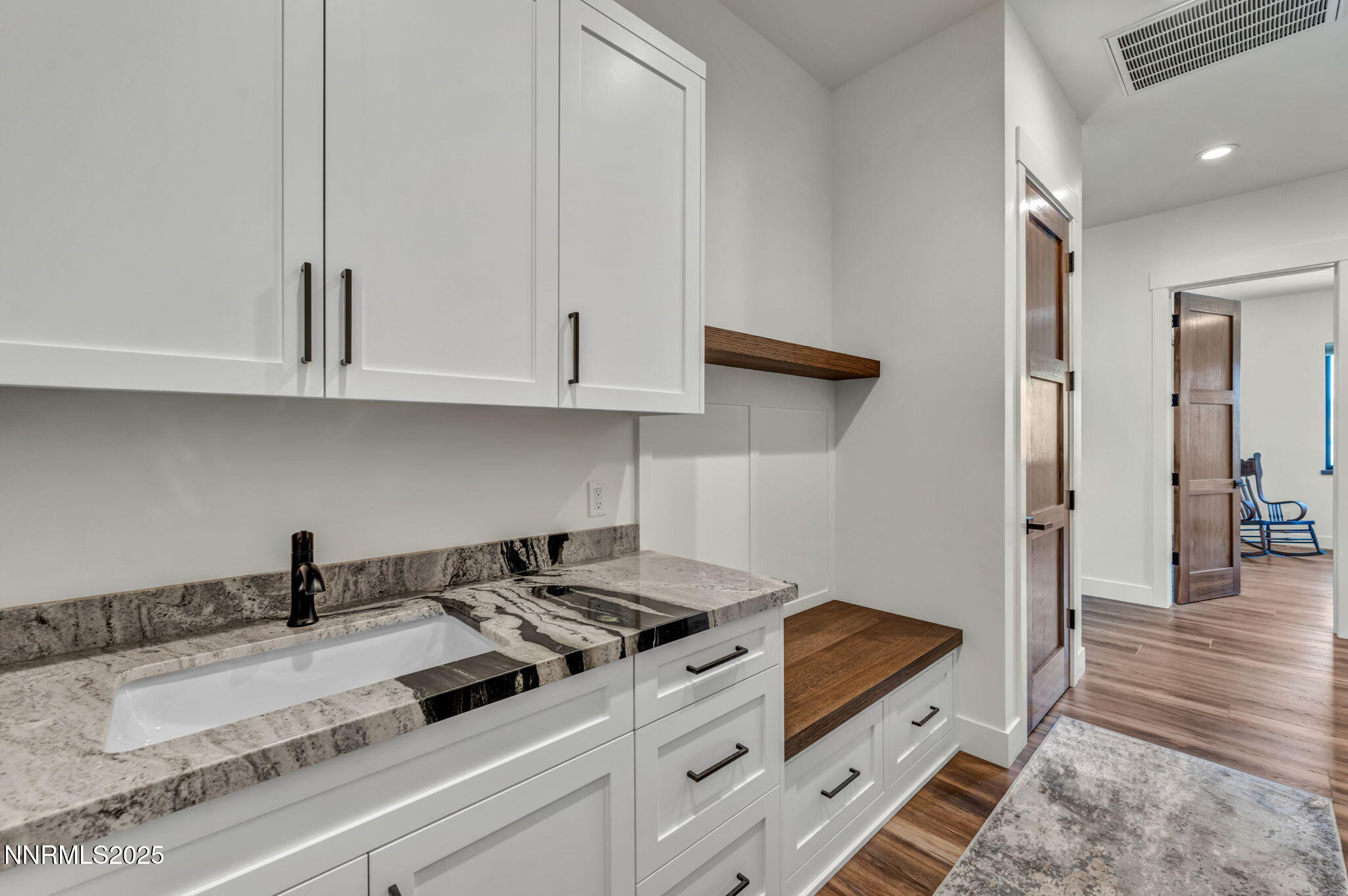 58-web-or-mls-1971-comstock-dr