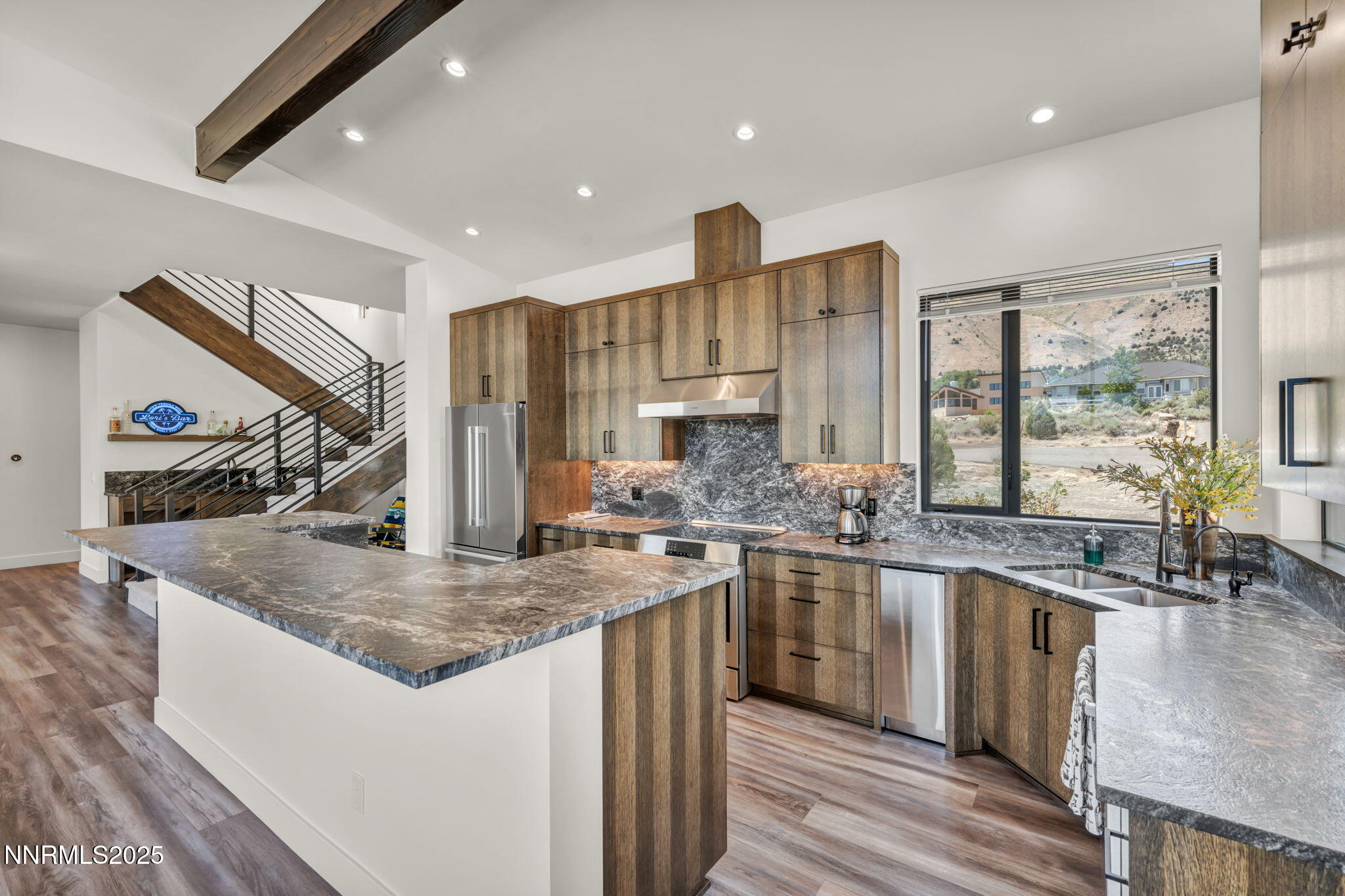 93-web-or-mls-1971-comstock-dr