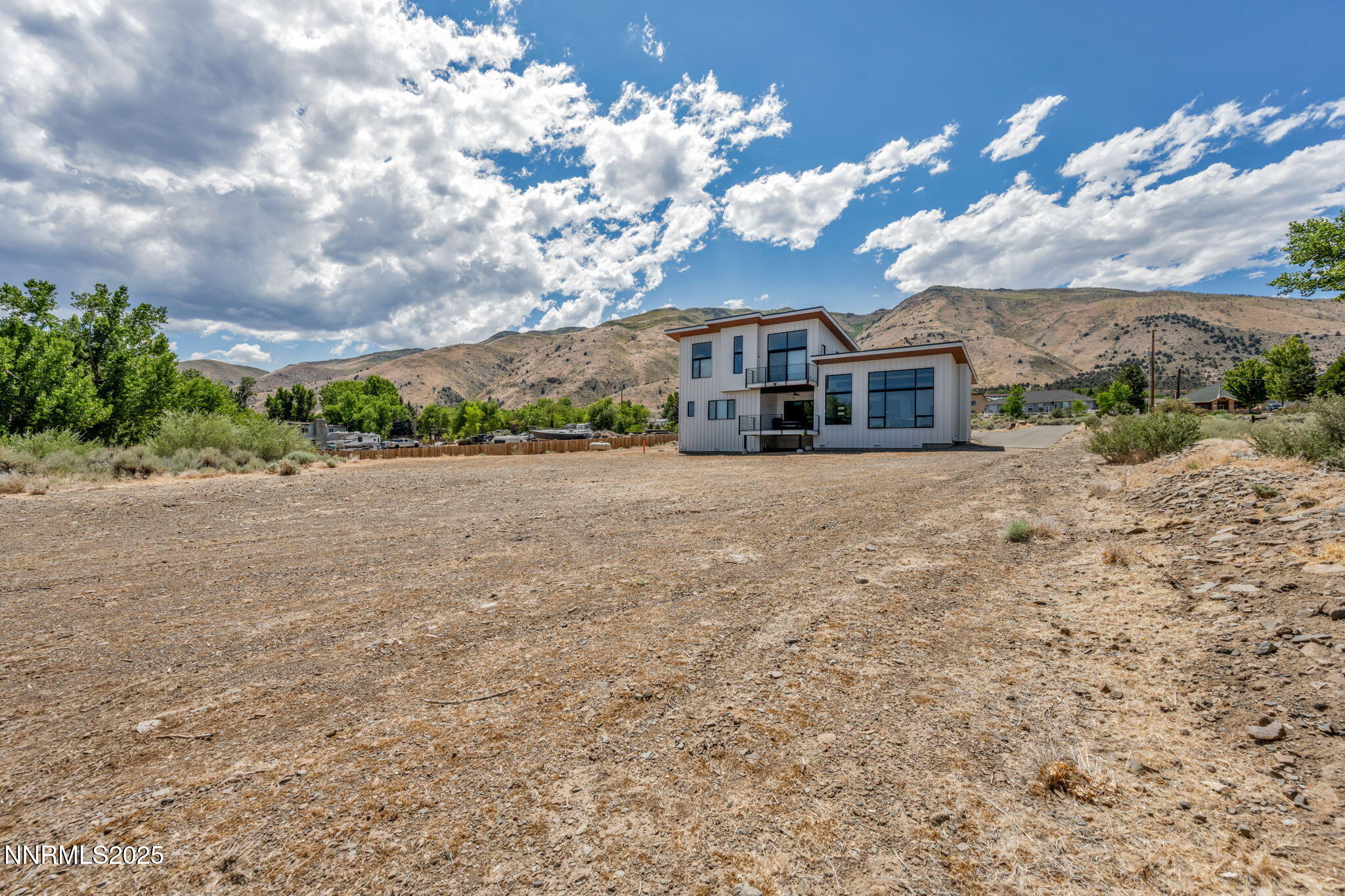 17-web-or-mls-1971-comstock-dr