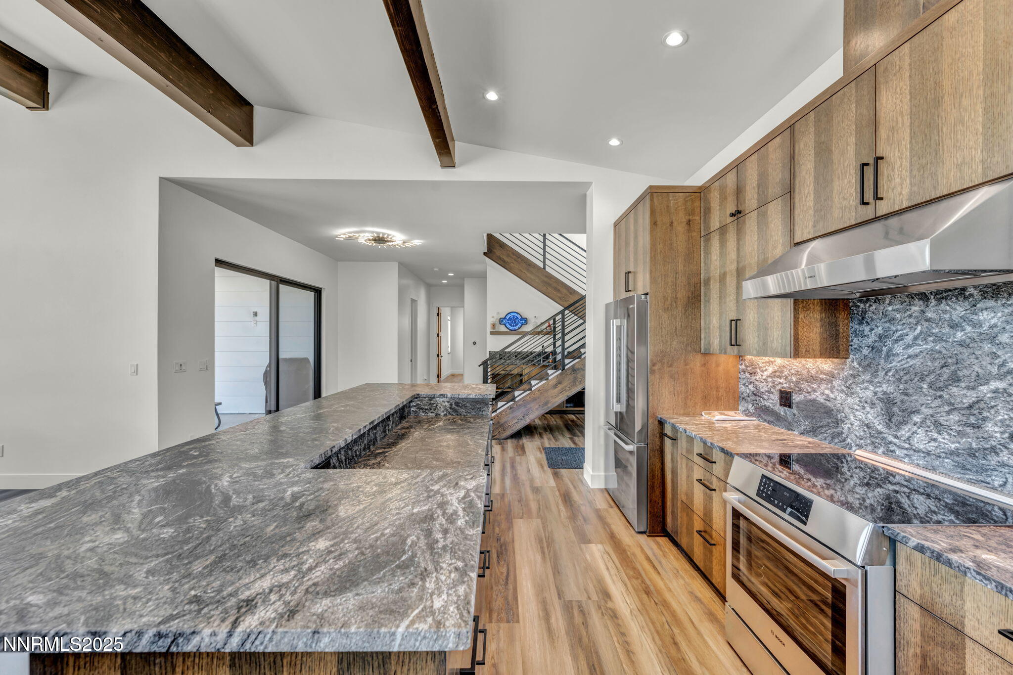 94-web-or-mls-1971-comstock-dr