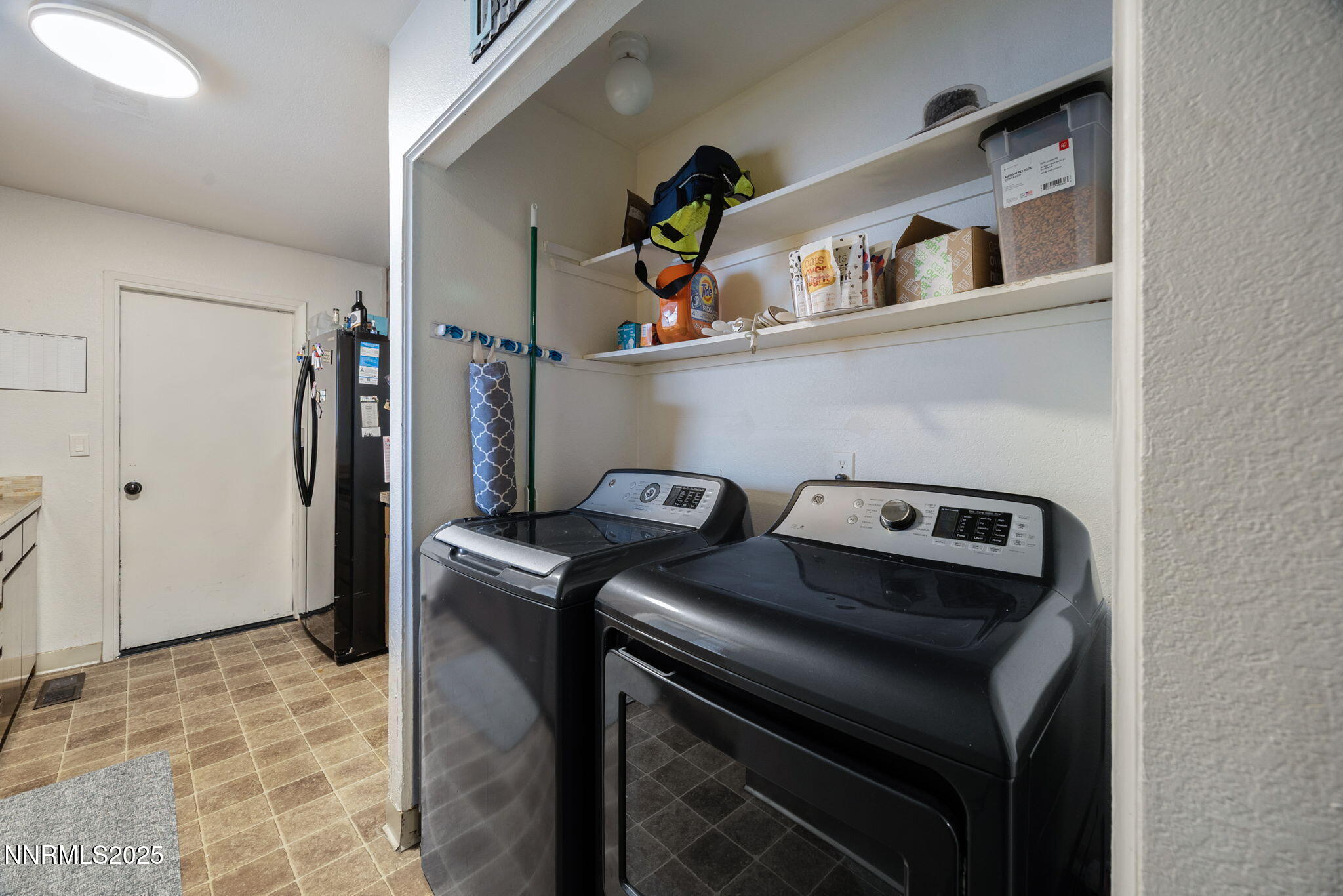 11-web-or-mls-11008 Zeolite-12