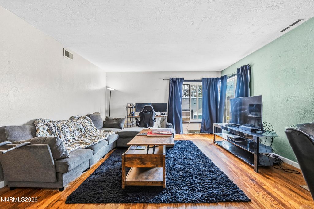 Photo of 20 Bellevue Avenue, Winnemucca, NV 89445 (MLS # 260001228)