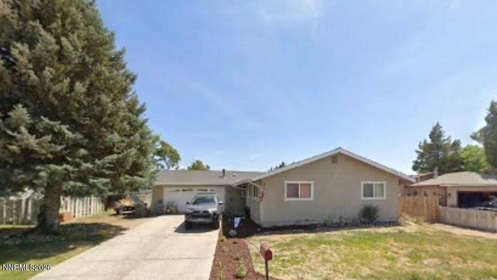 Photo of 334 Kay Way, Yerington, NV 89447 (MLS # 260000874)