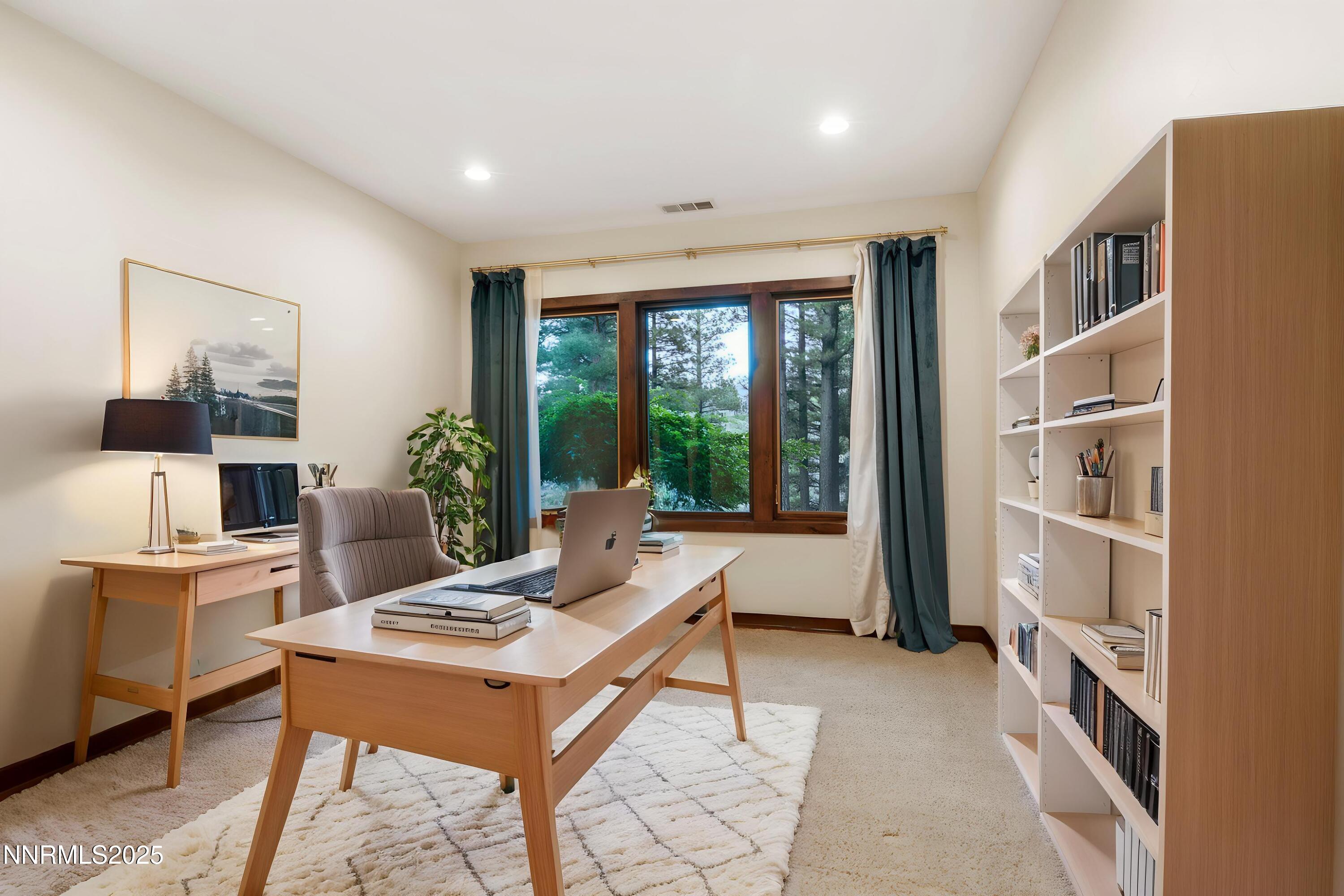 33_235-timbercreek-ct_429 - Home Office