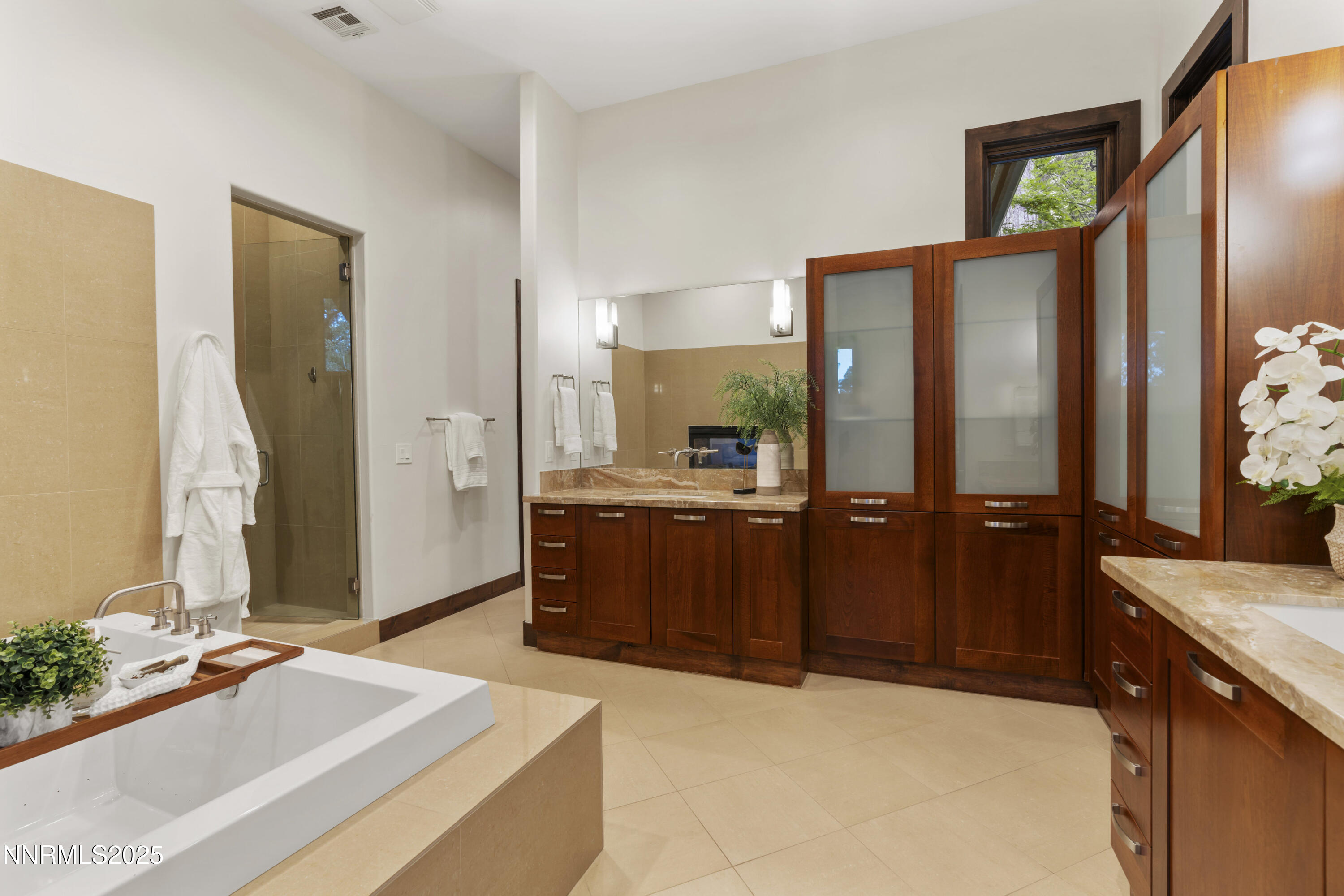 010_24_235-timbercreek-ct_336