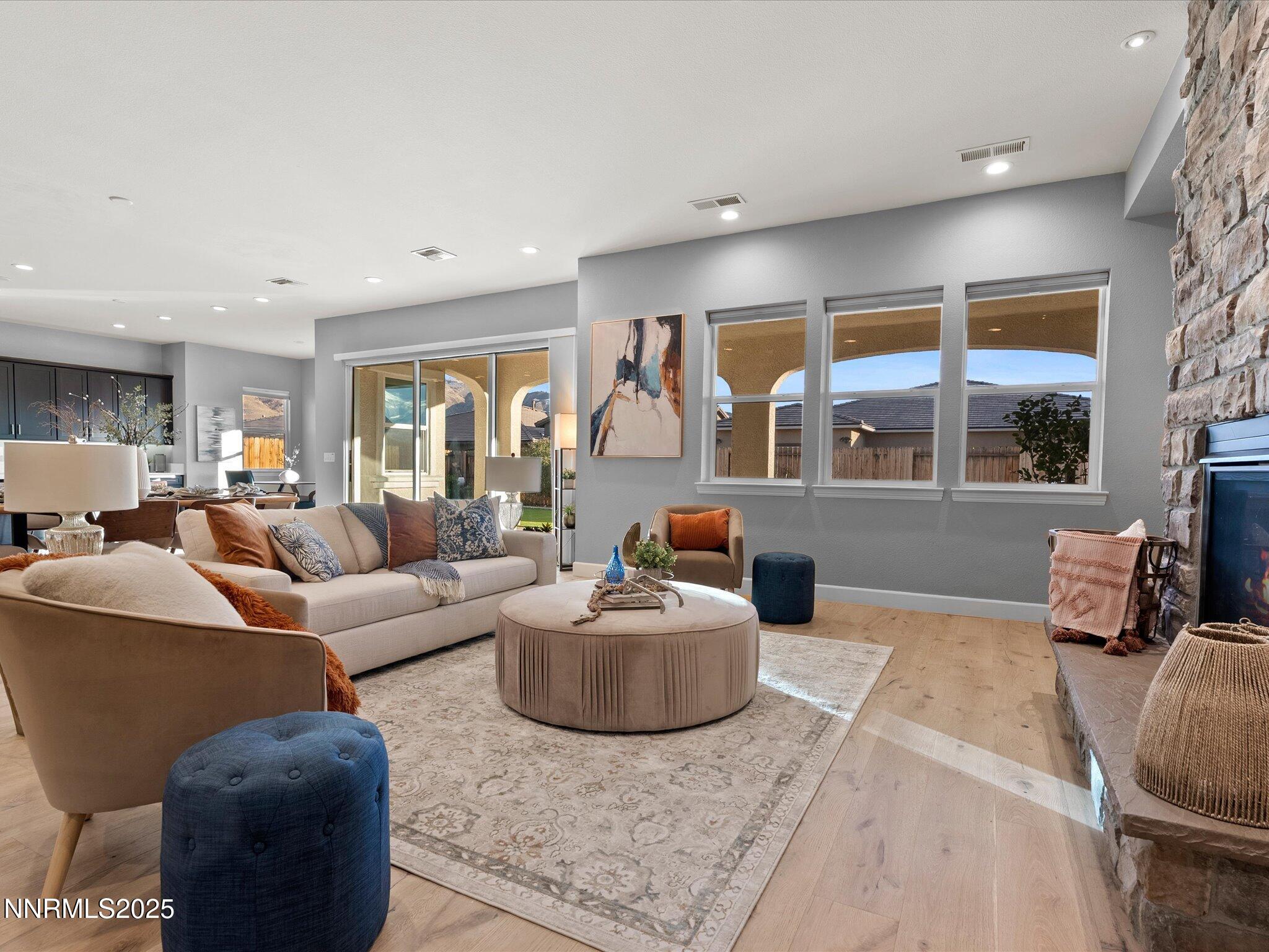 13-2348 Stonerise-112