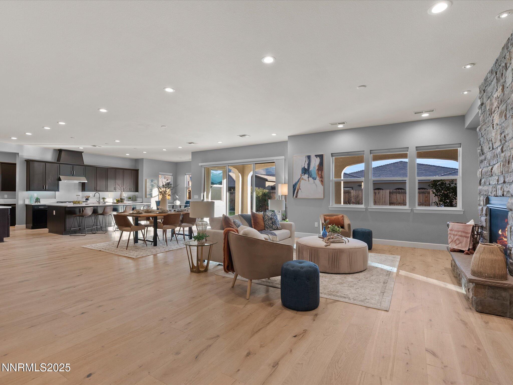 12-2348 Stonerise-111