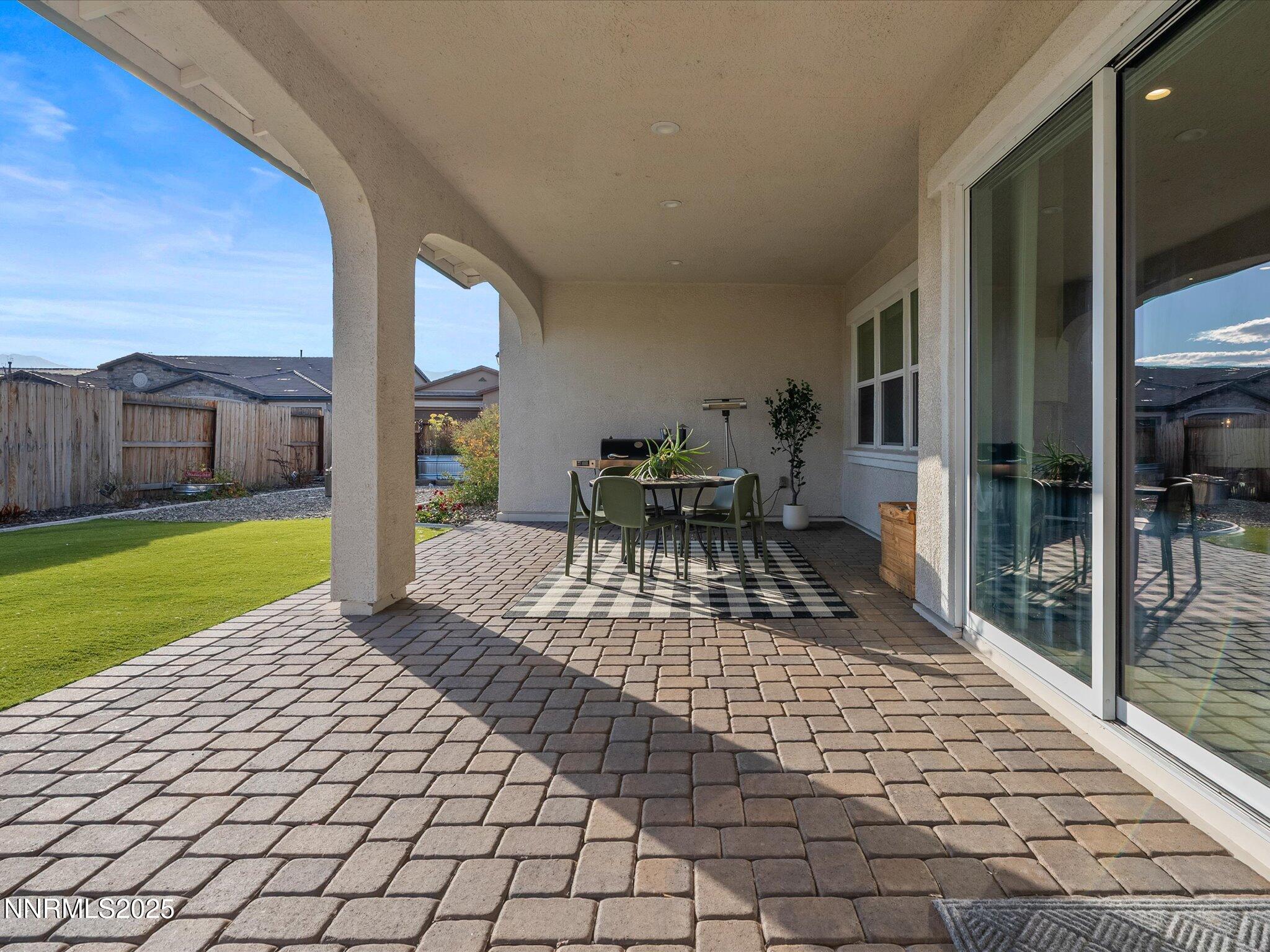 61-2348 Stonerise-160