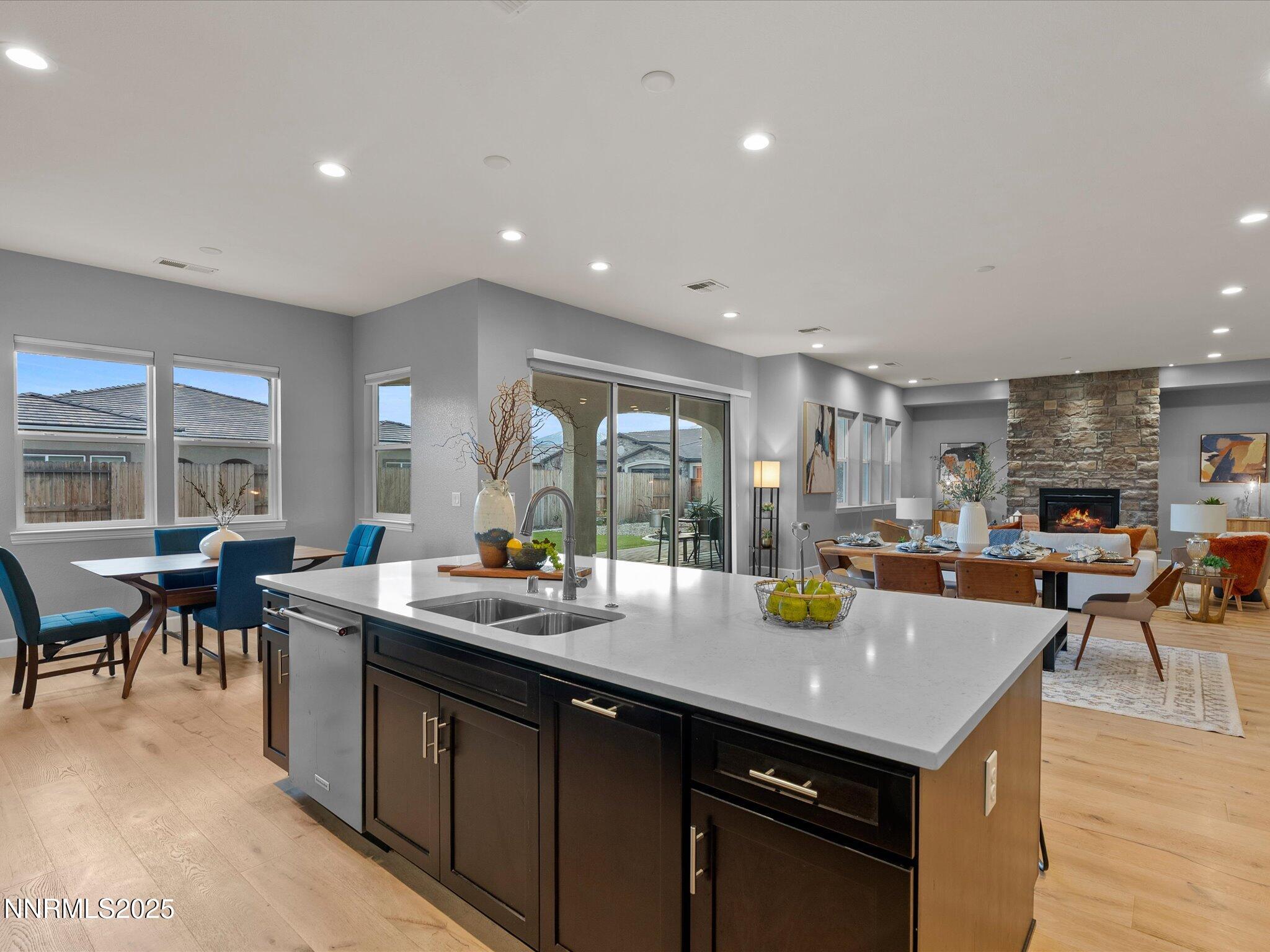 29-2348 Stonerise-128