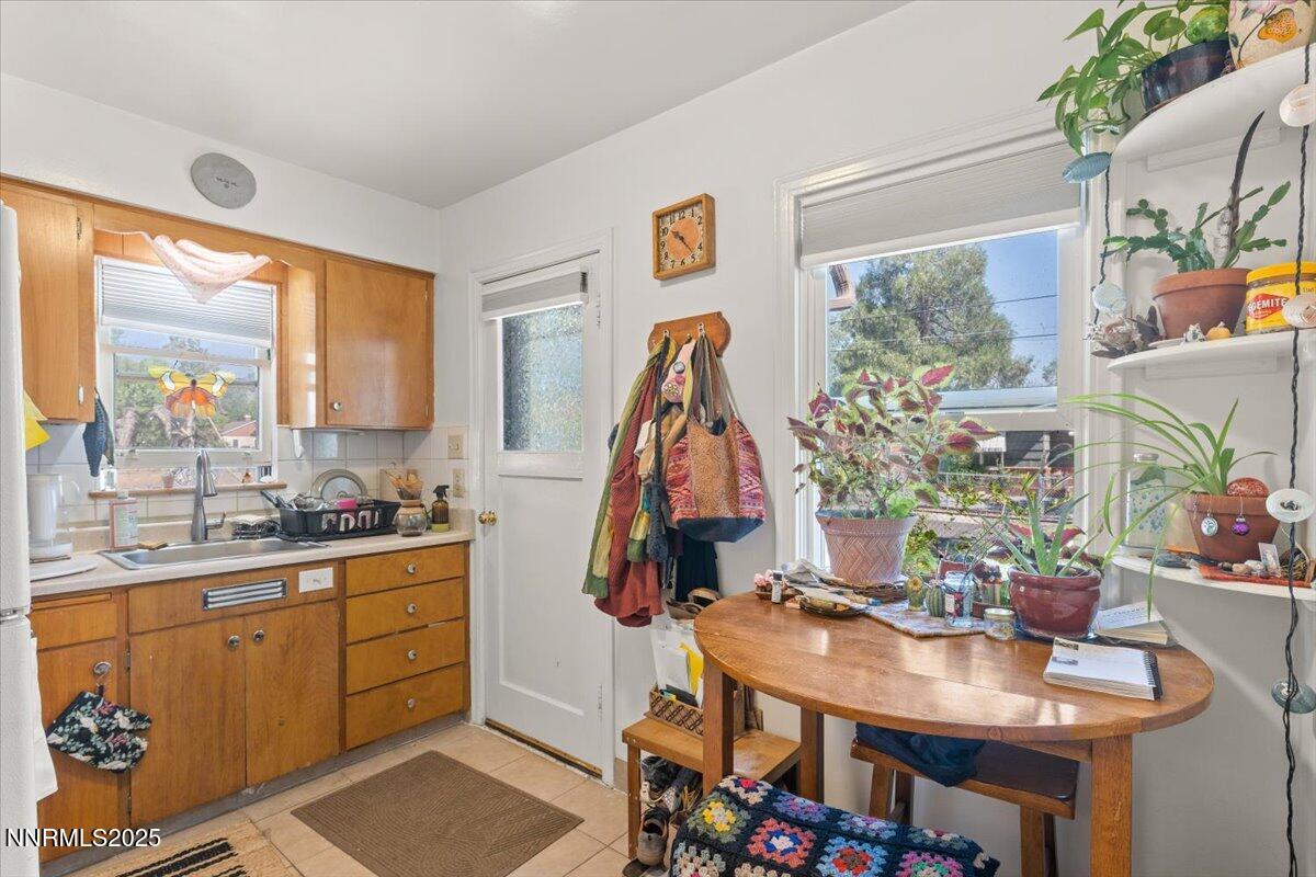 10-504 and 506 Modoc Street Reno NV 8950