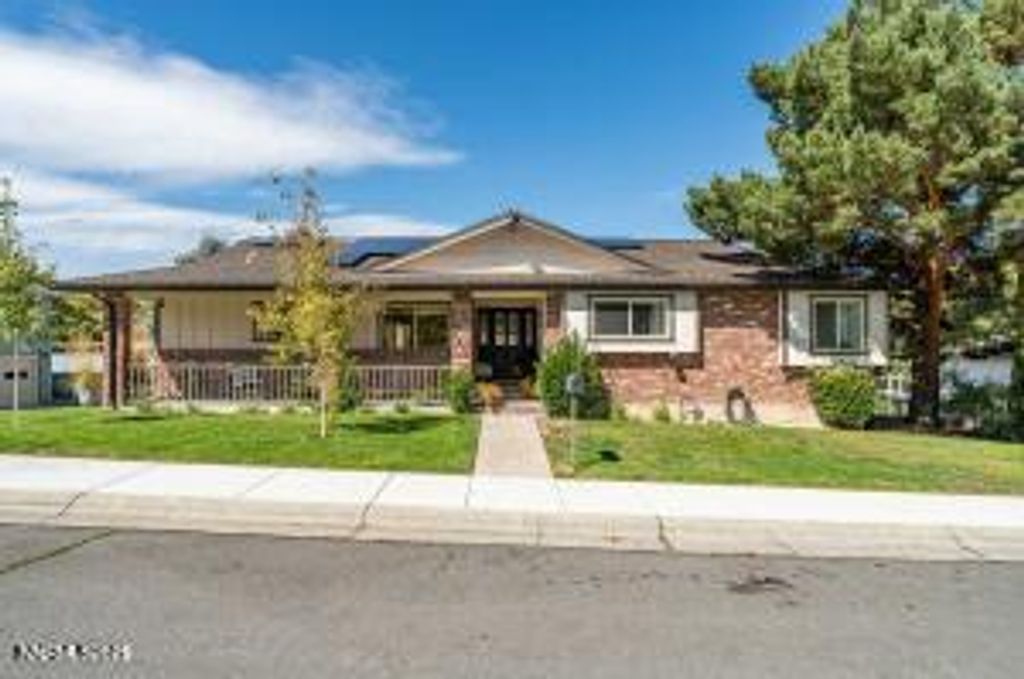 Photo of 2301 Solari Drive, Reno, NV 89509 (MLS # 260000394)
