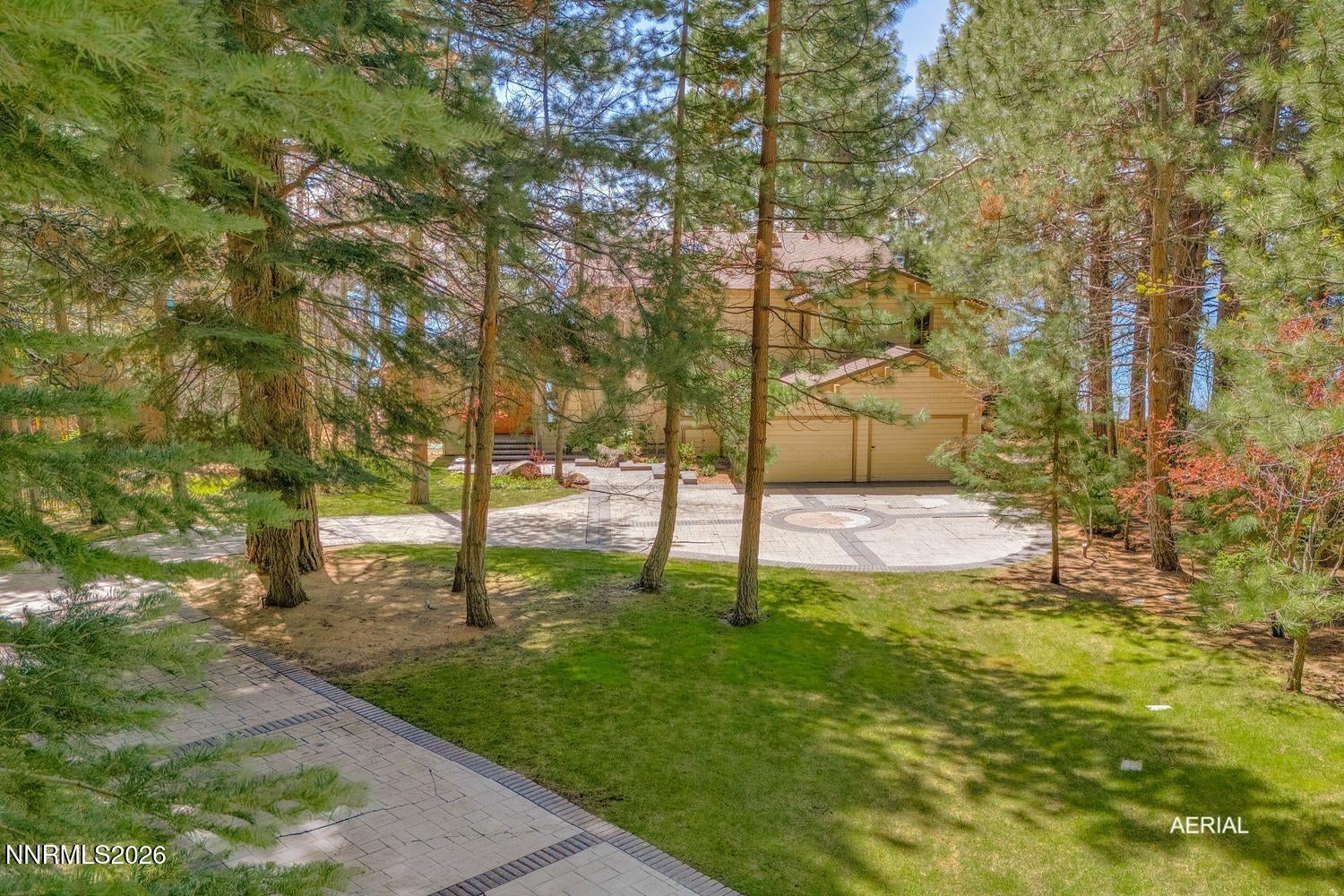 082-162-Driveway drone-1500x1000