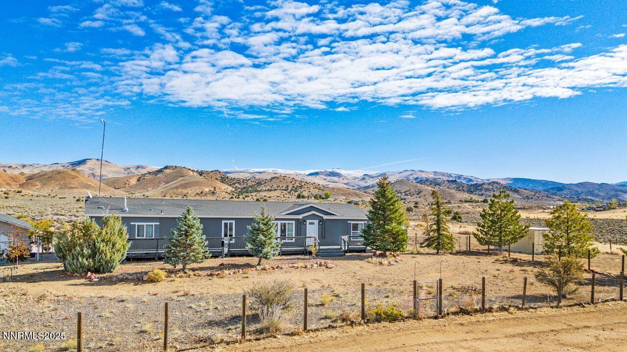 300 Crossover - front close up