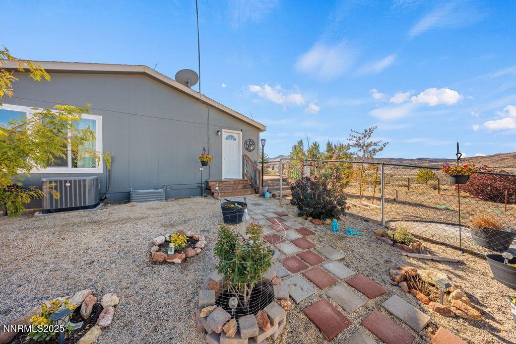 300 crossover - side yard door