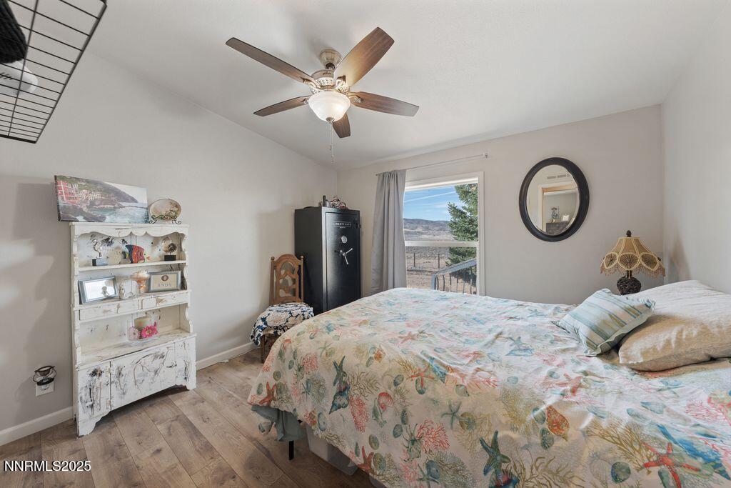 300 crossover - guest bedroom 1