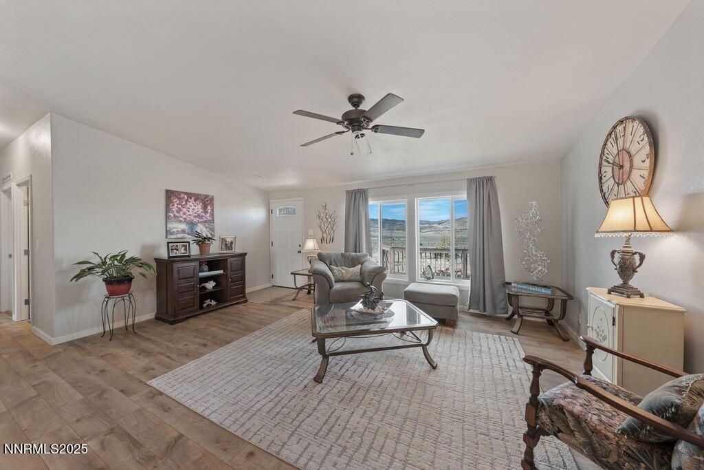 300 crossover formal living 2