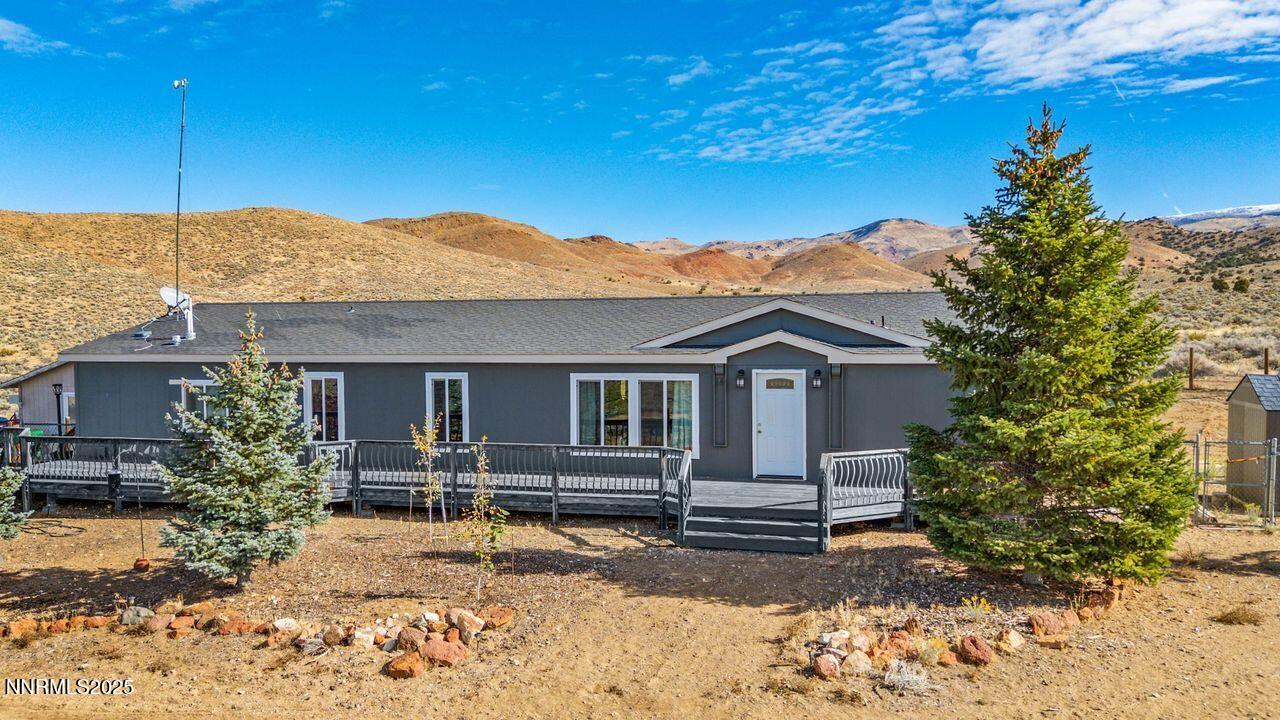 300 Crossover - Close up front view