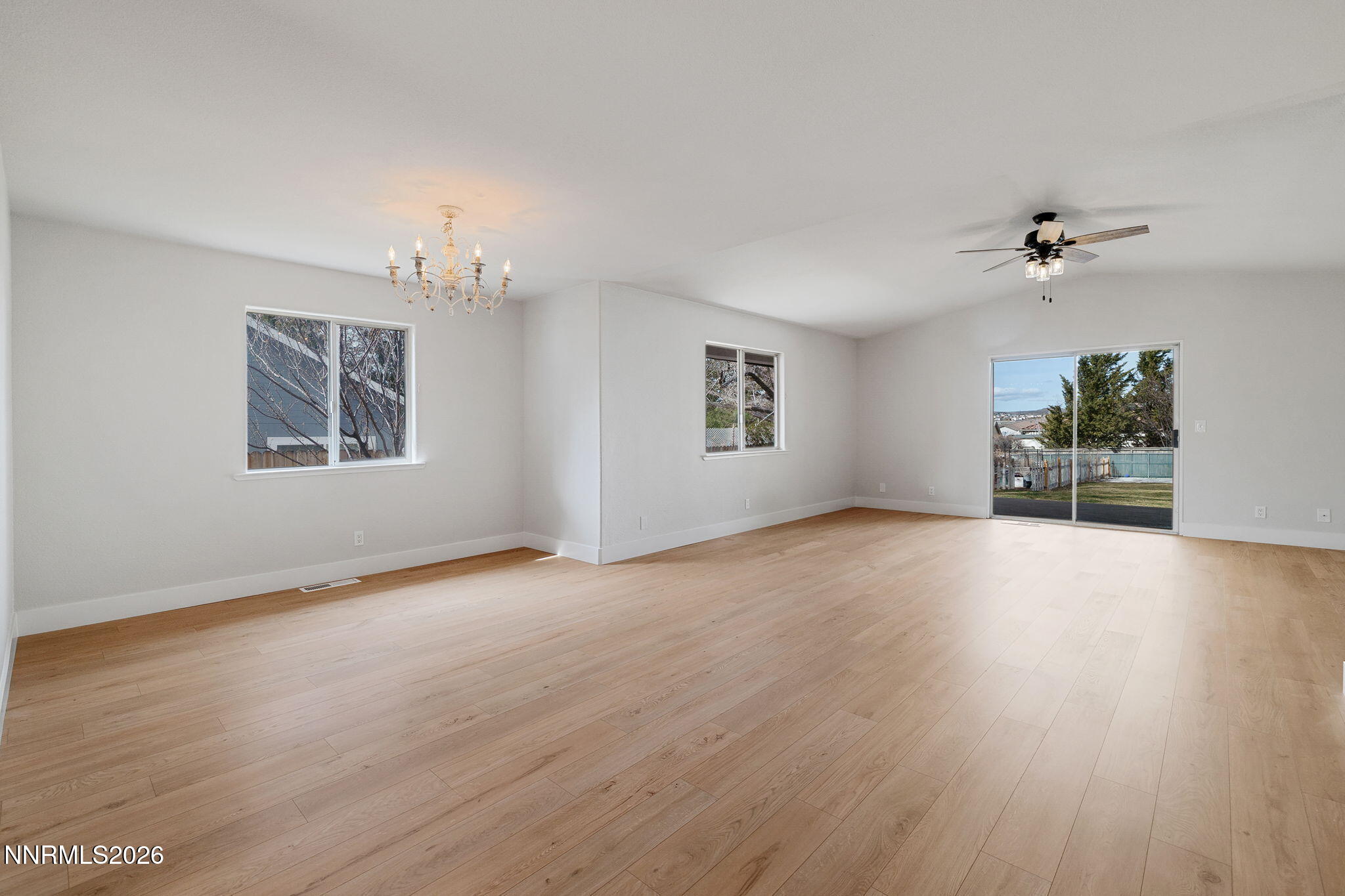 1-web-or-mls-3510 Comstock-2