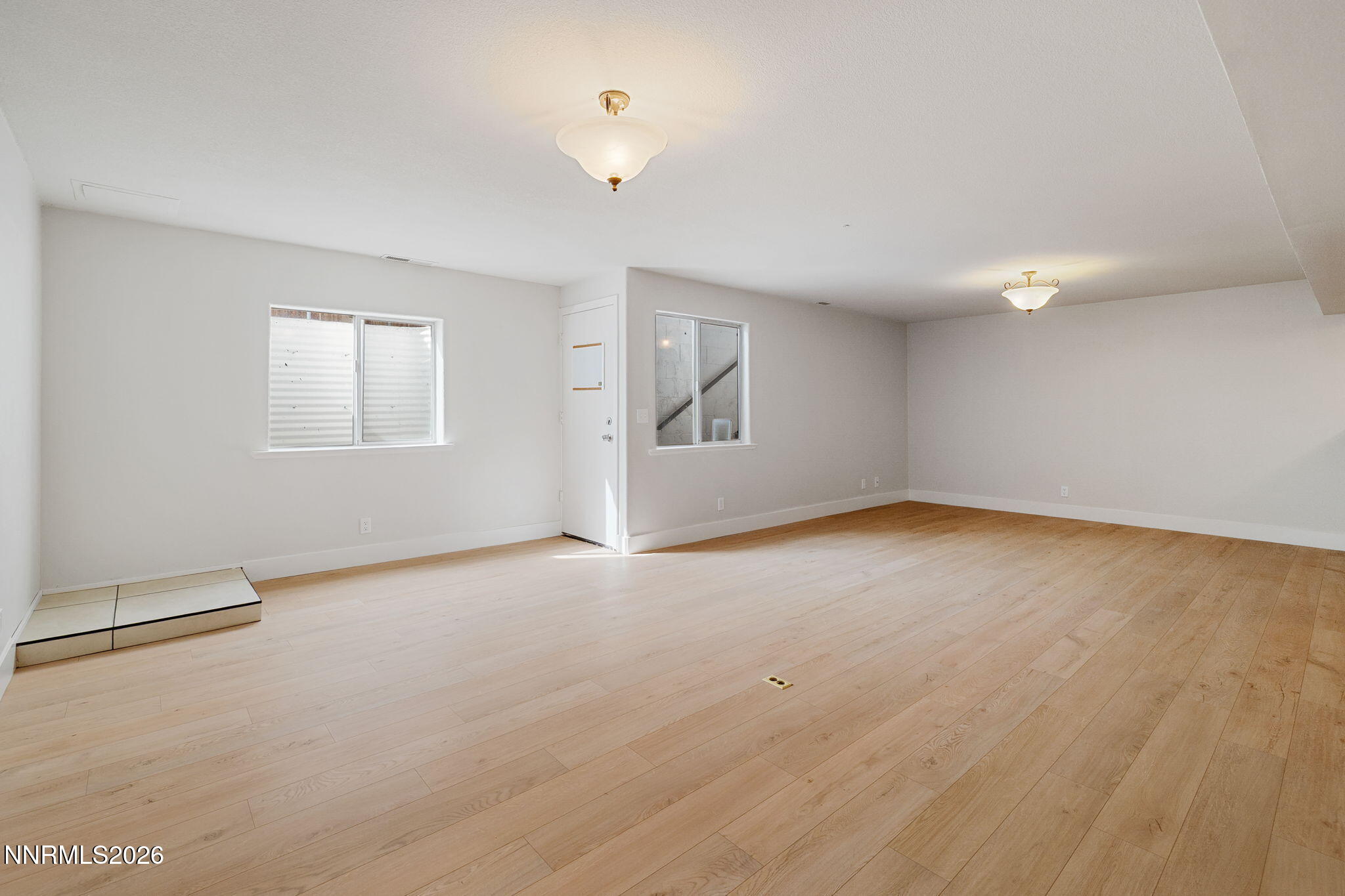 23-web-or-mls-3510 Comstock-24