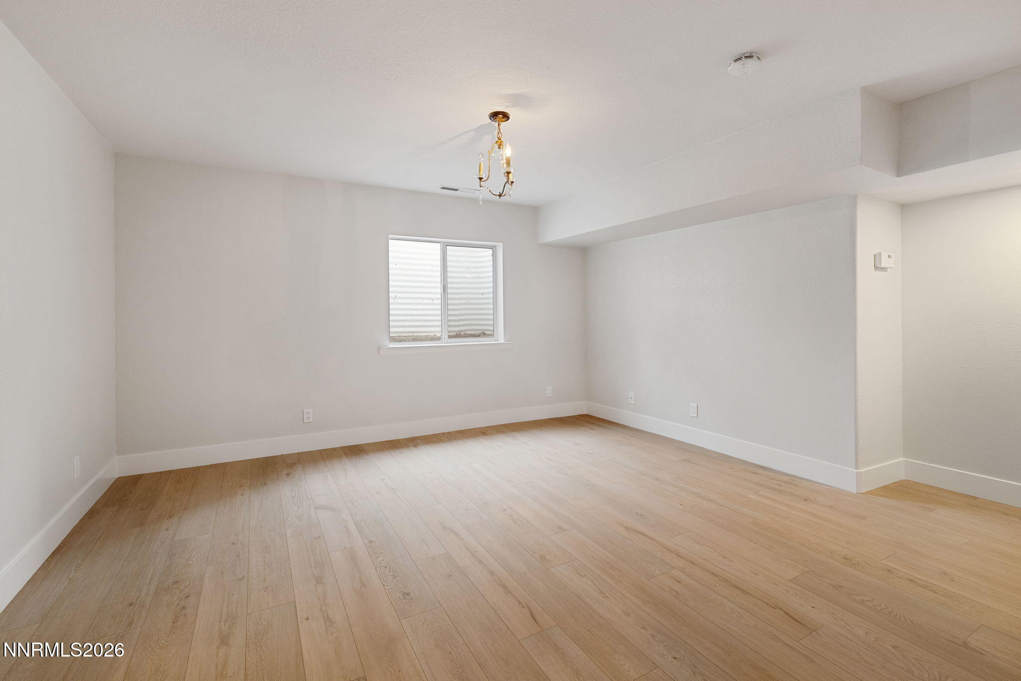 27-web-or-mls-3510 Comstock-29