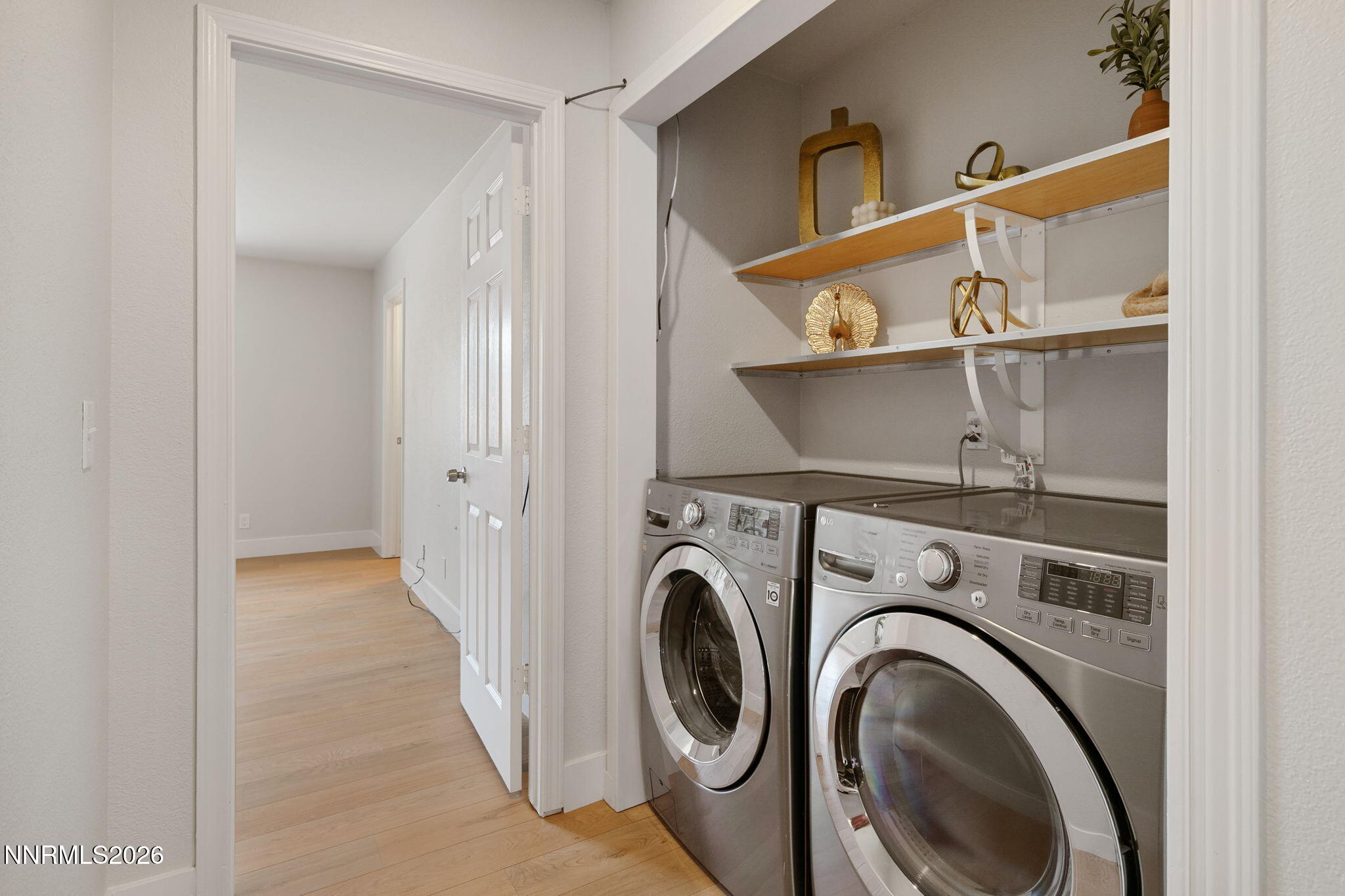 15-web-or-mls-3510 Comstock-11