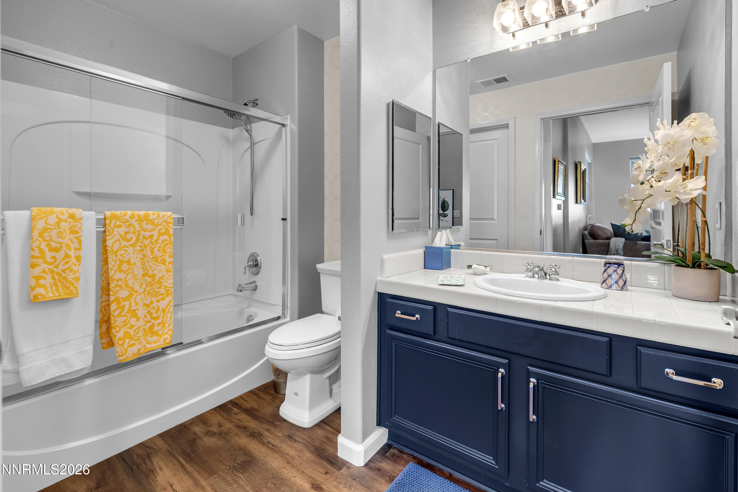 WilburMay9900_3101-019