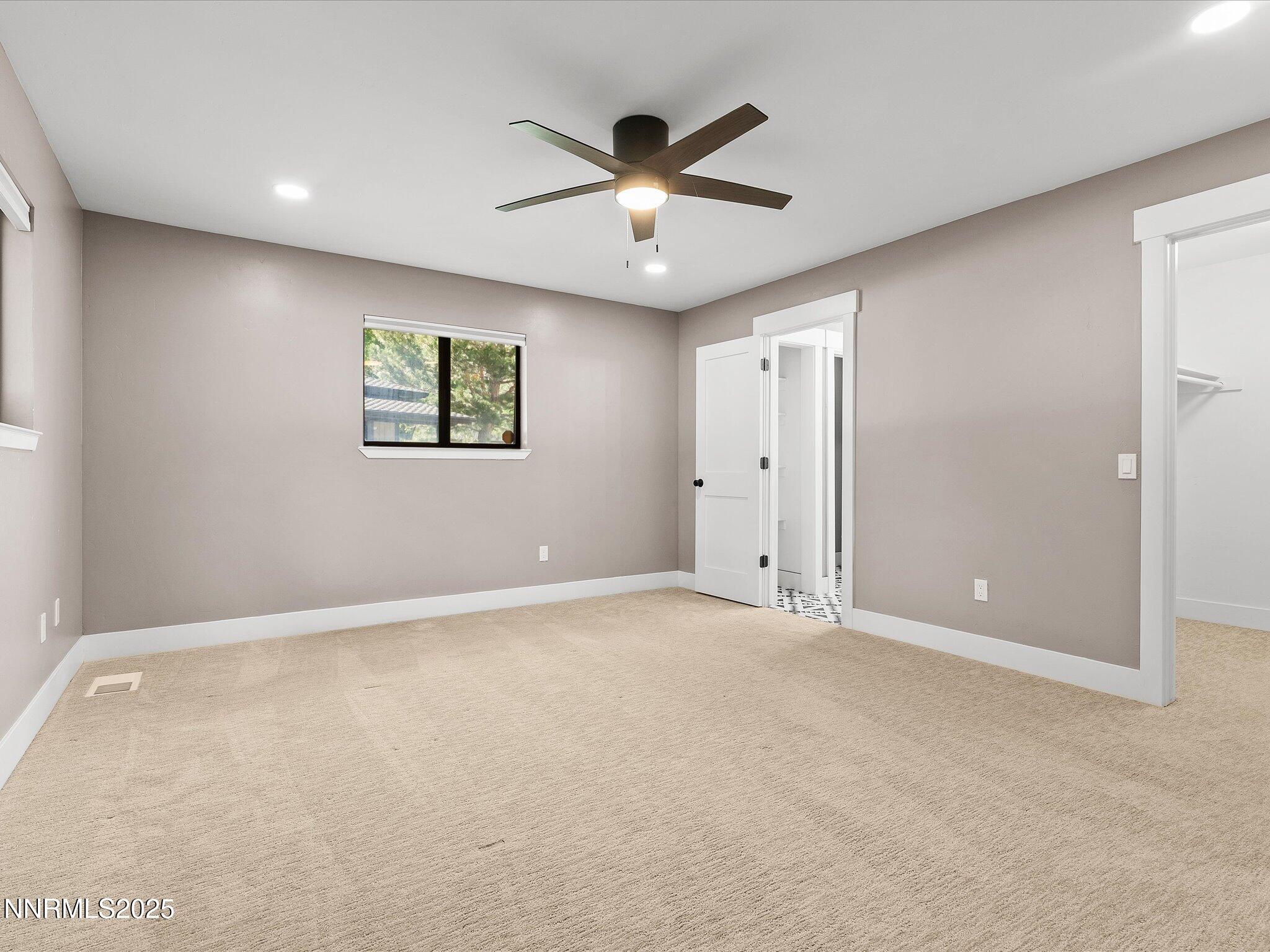 29-228 Beverly Way-128