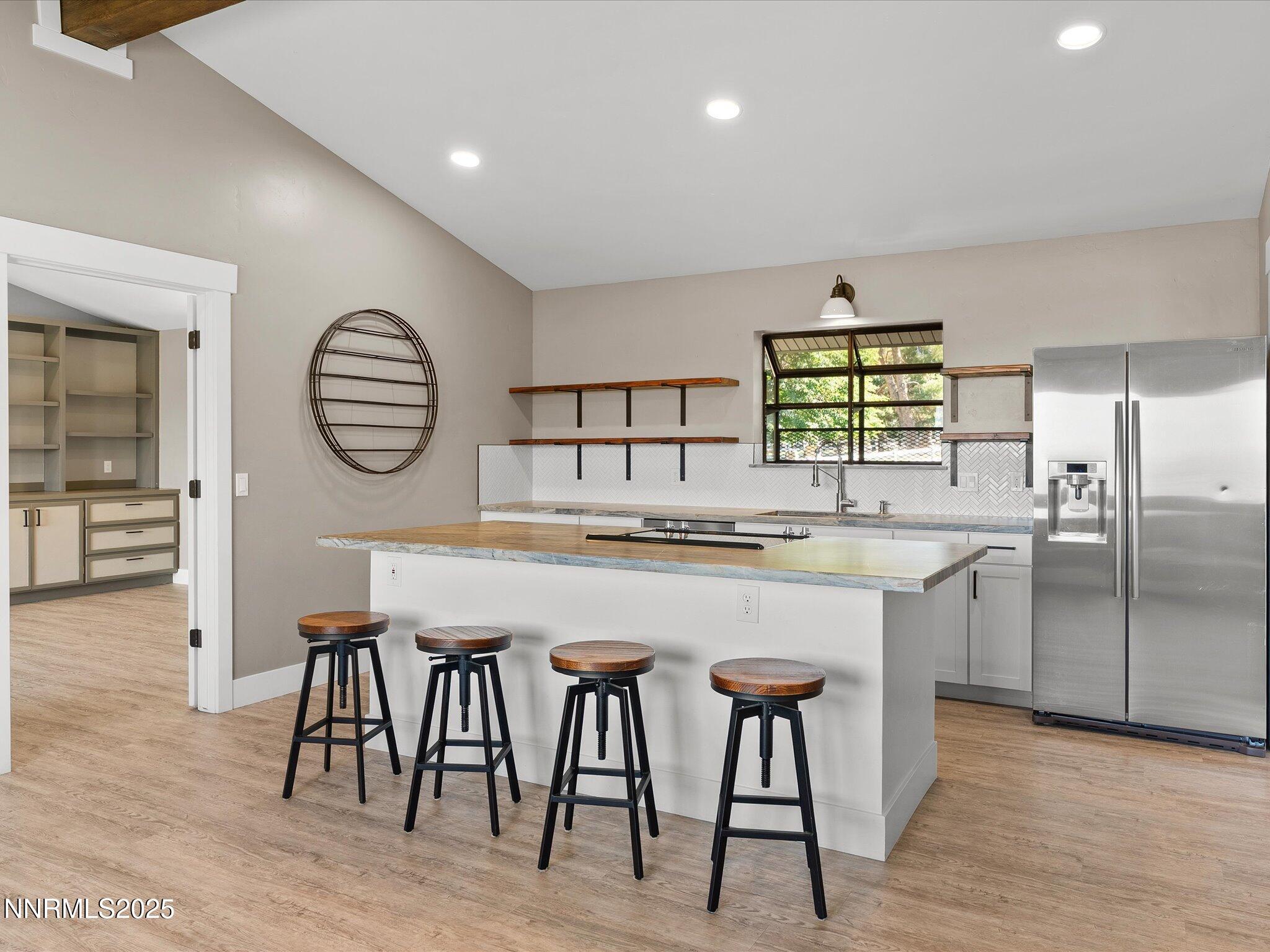 12-228 Beverly Way-111