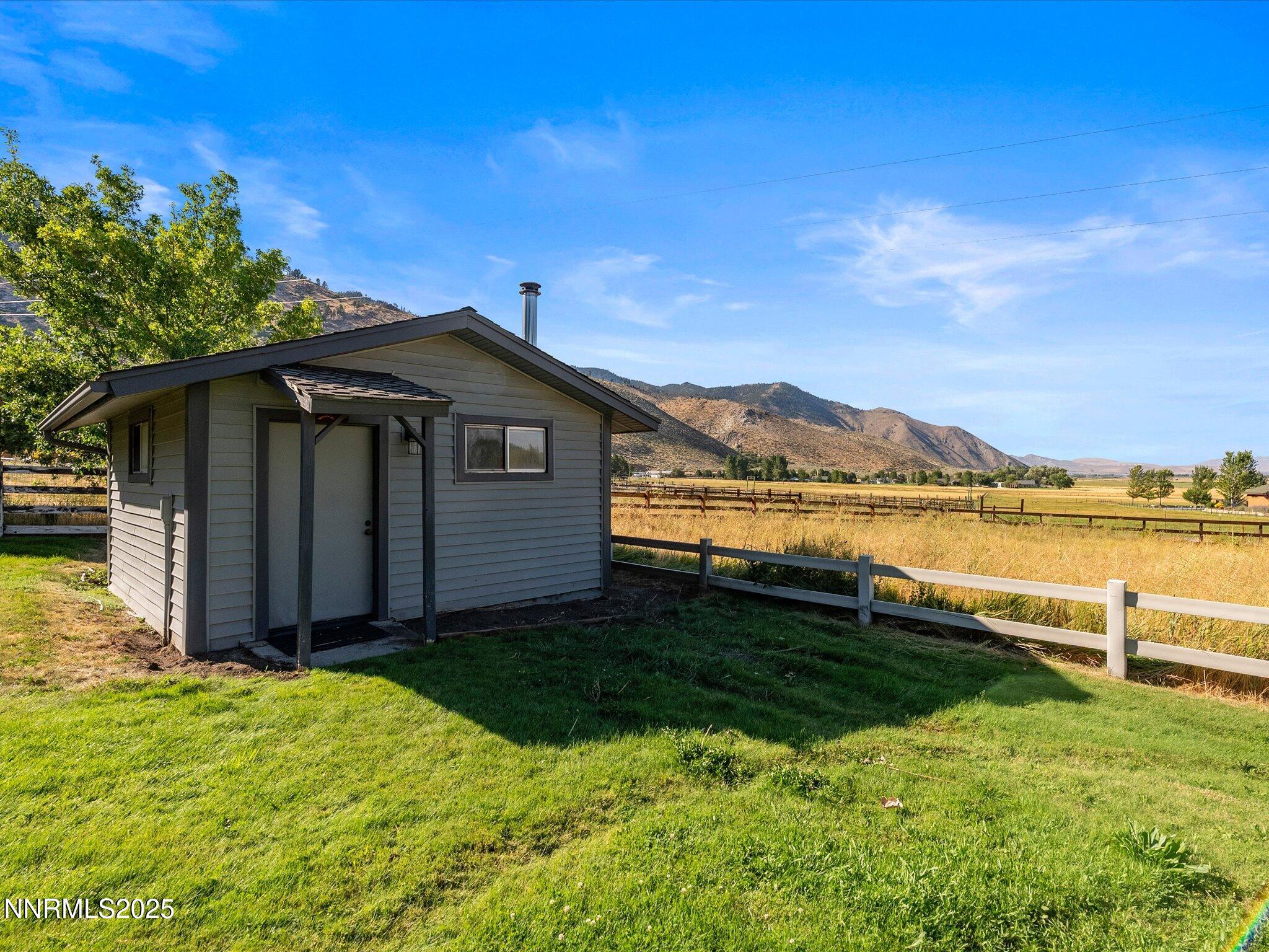 51-228 Beverly Way-150