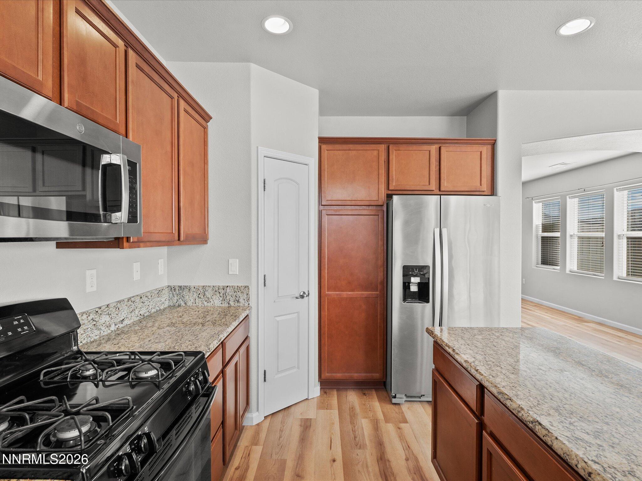 15-143 Walnut Dr-114