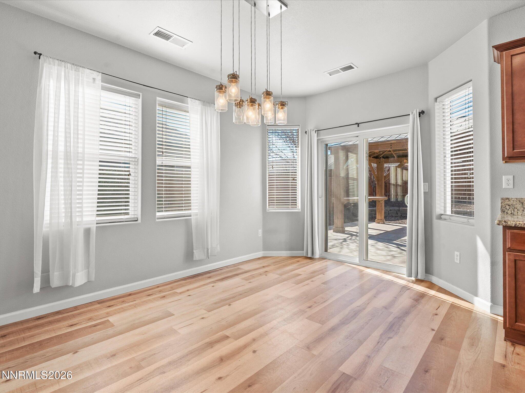 09-143 Walnut Dr-108