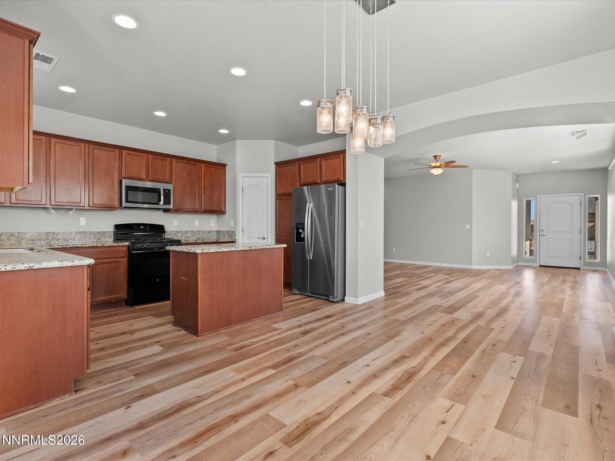 10-143 Walnut Dr-109