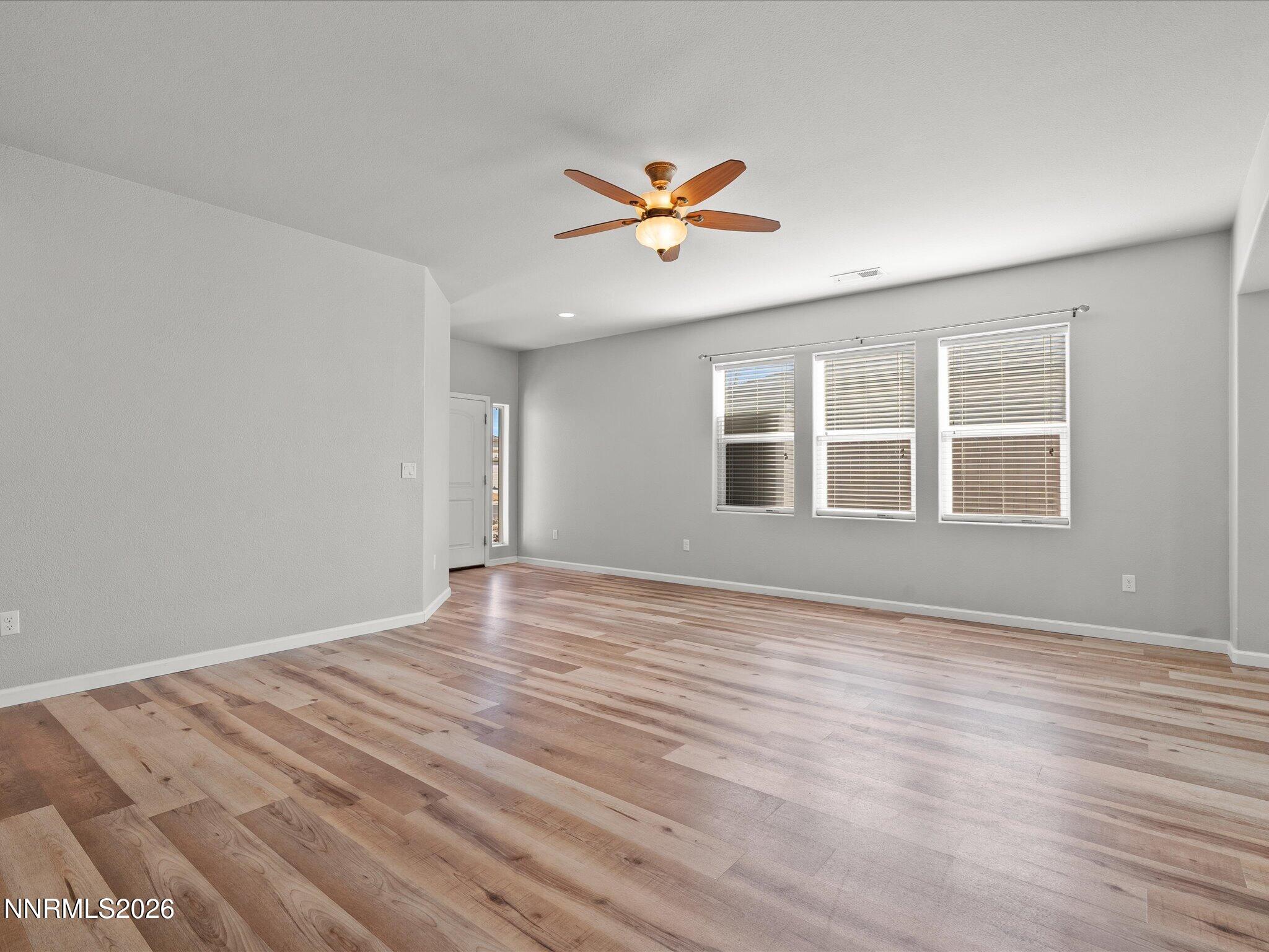 06-143 Walnut Dr-105