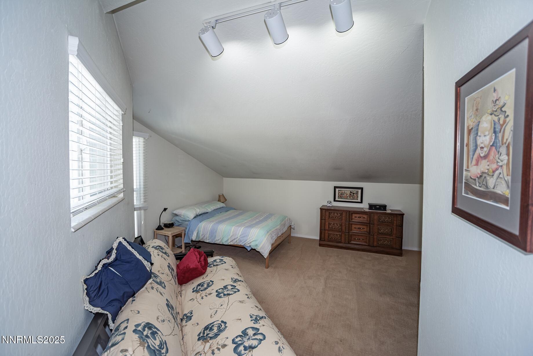 26 - Second Bedroom I - 40777