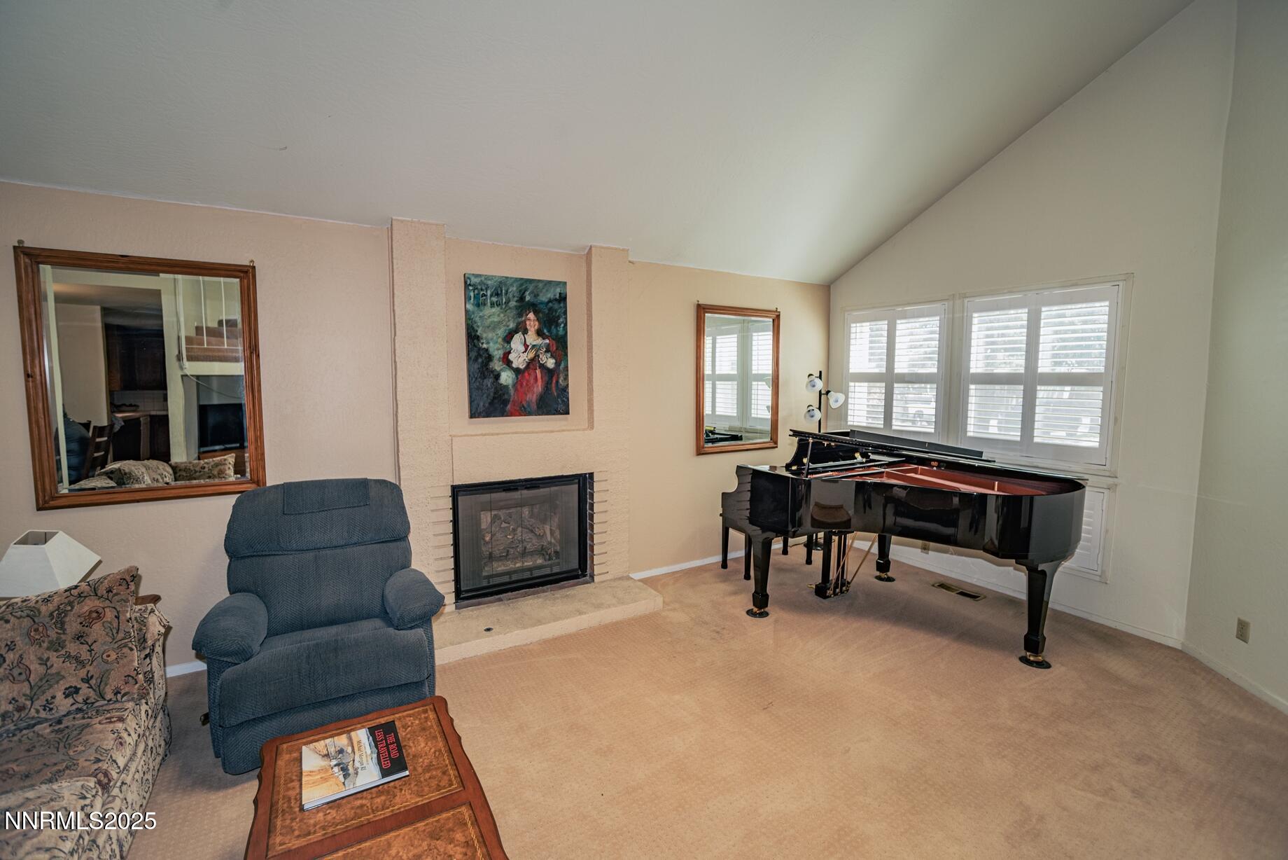 13 - Living Room I - 40775