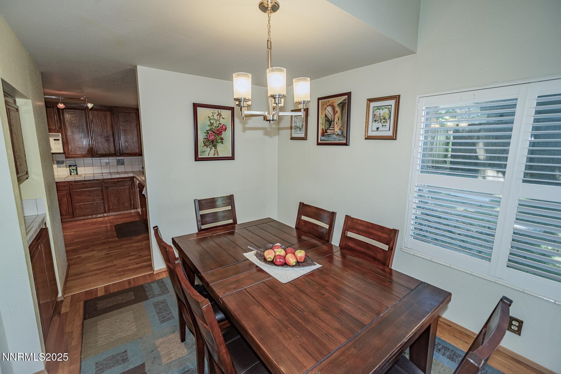 11 - Dining Room I - 40798