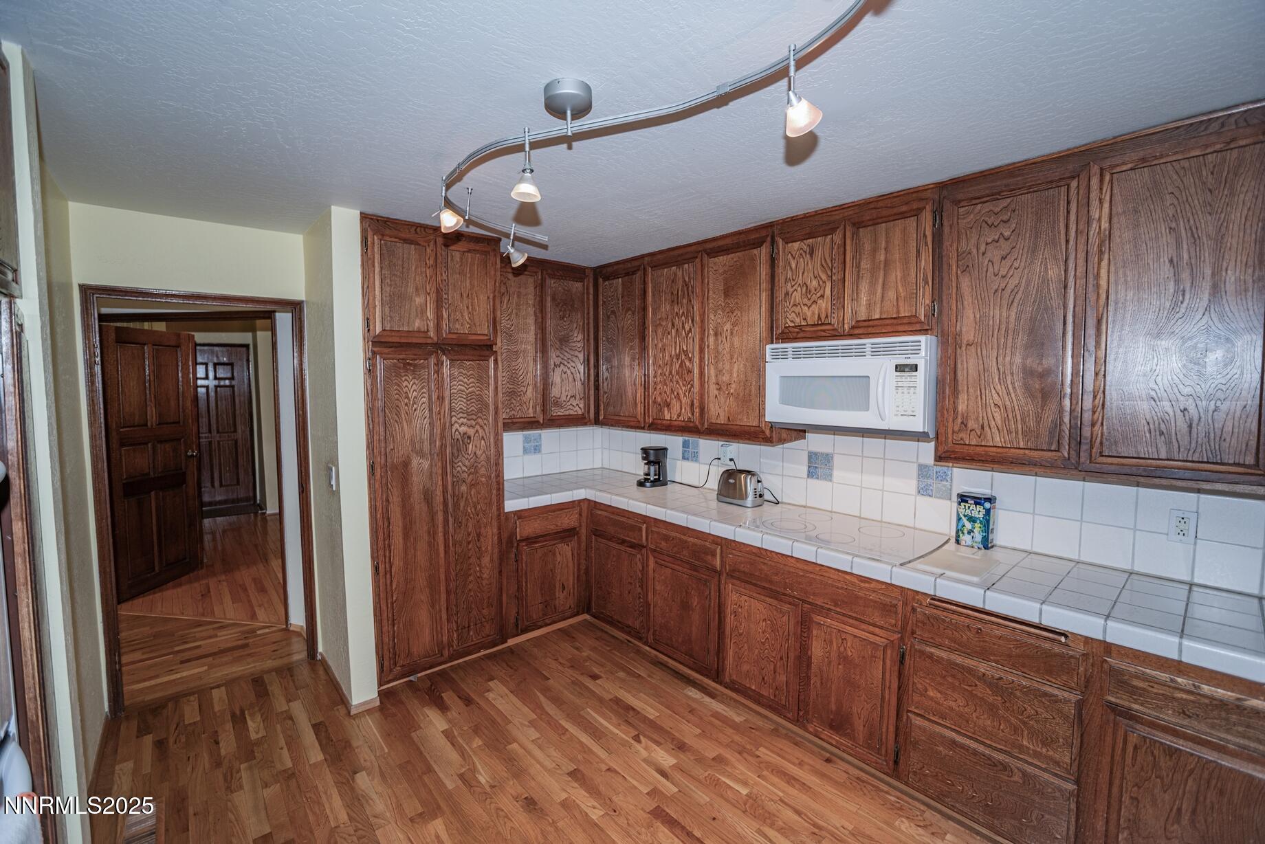 09 - Kitchen II - 40773