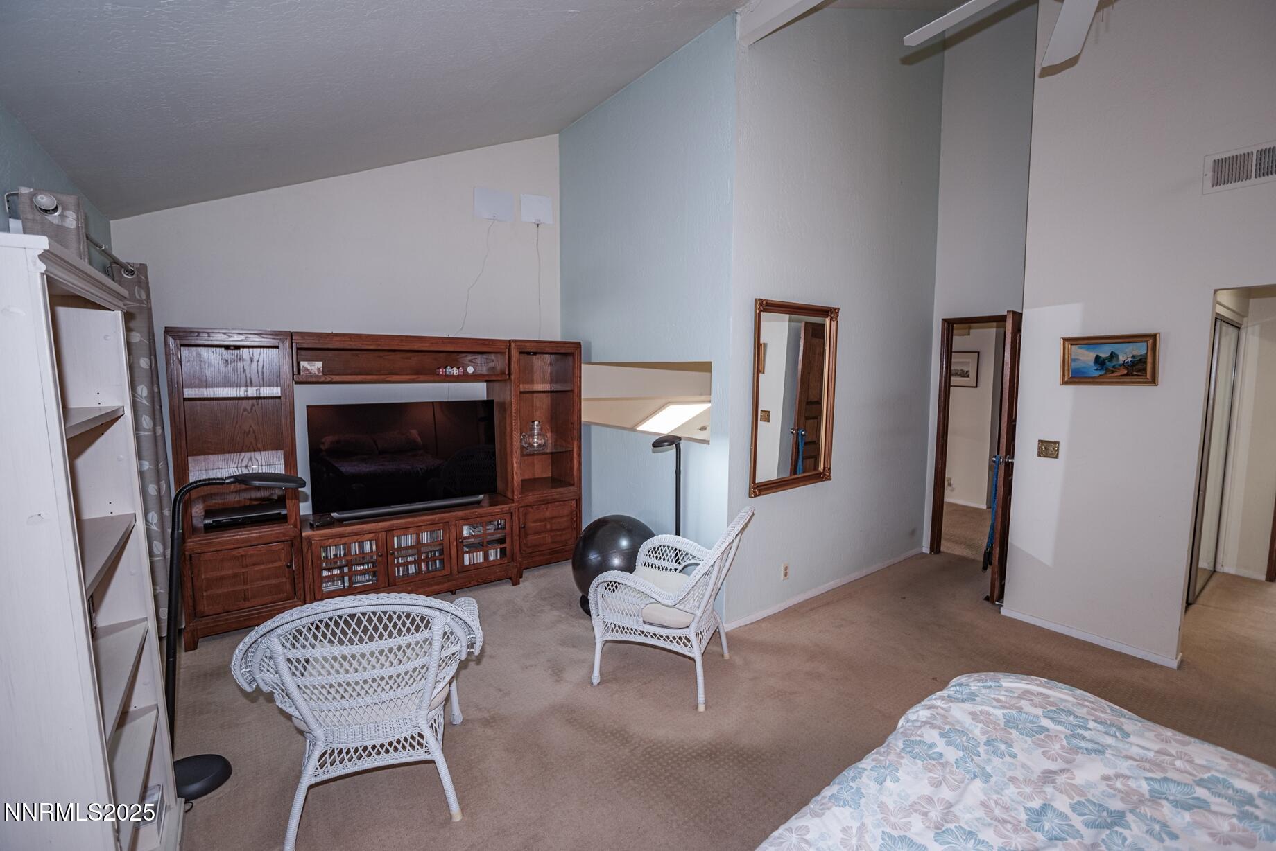 21 - Primary Bedroom III - 40788