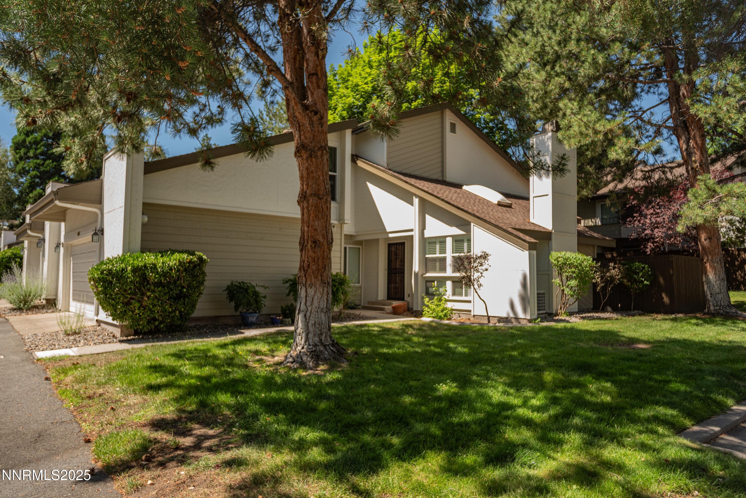 01 - Front I - 40761