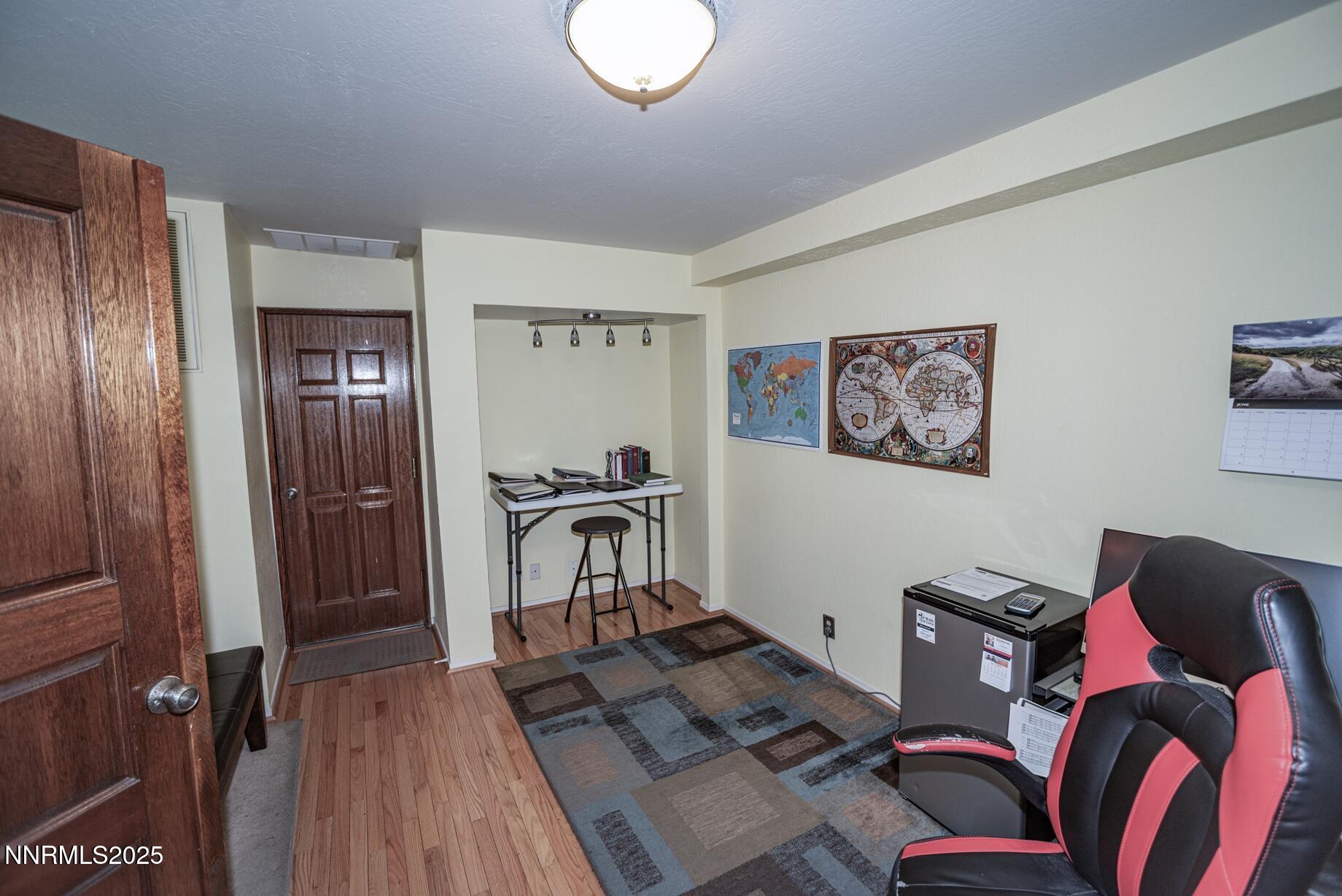 06 - Downstairs Bedroom-Office - 40769