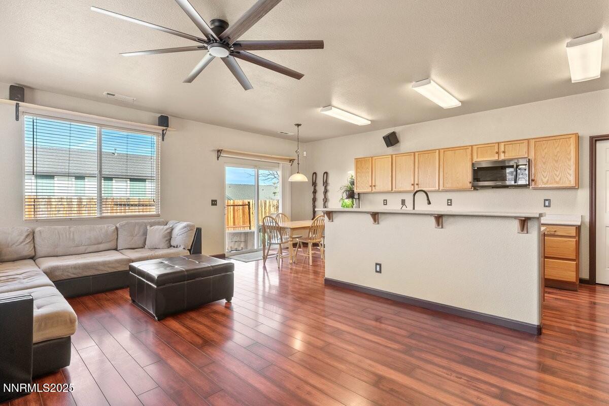 9965 Moondust Great Rm to Kit