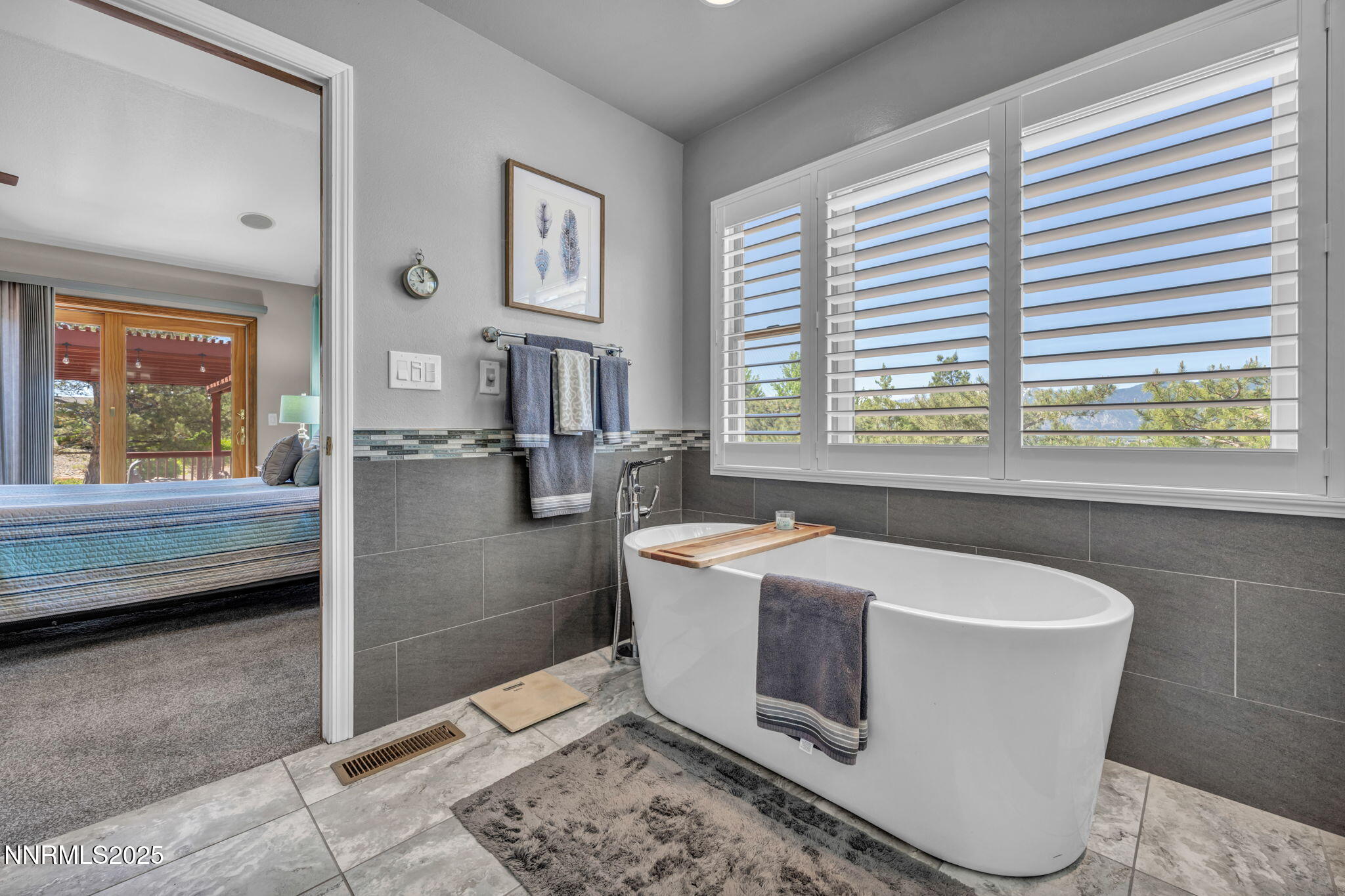 Minden, Nevada 89423, United States, 4 Bedrooms Bedrooms, ,3 BathroomsBathrooms,Residential,Active,141726